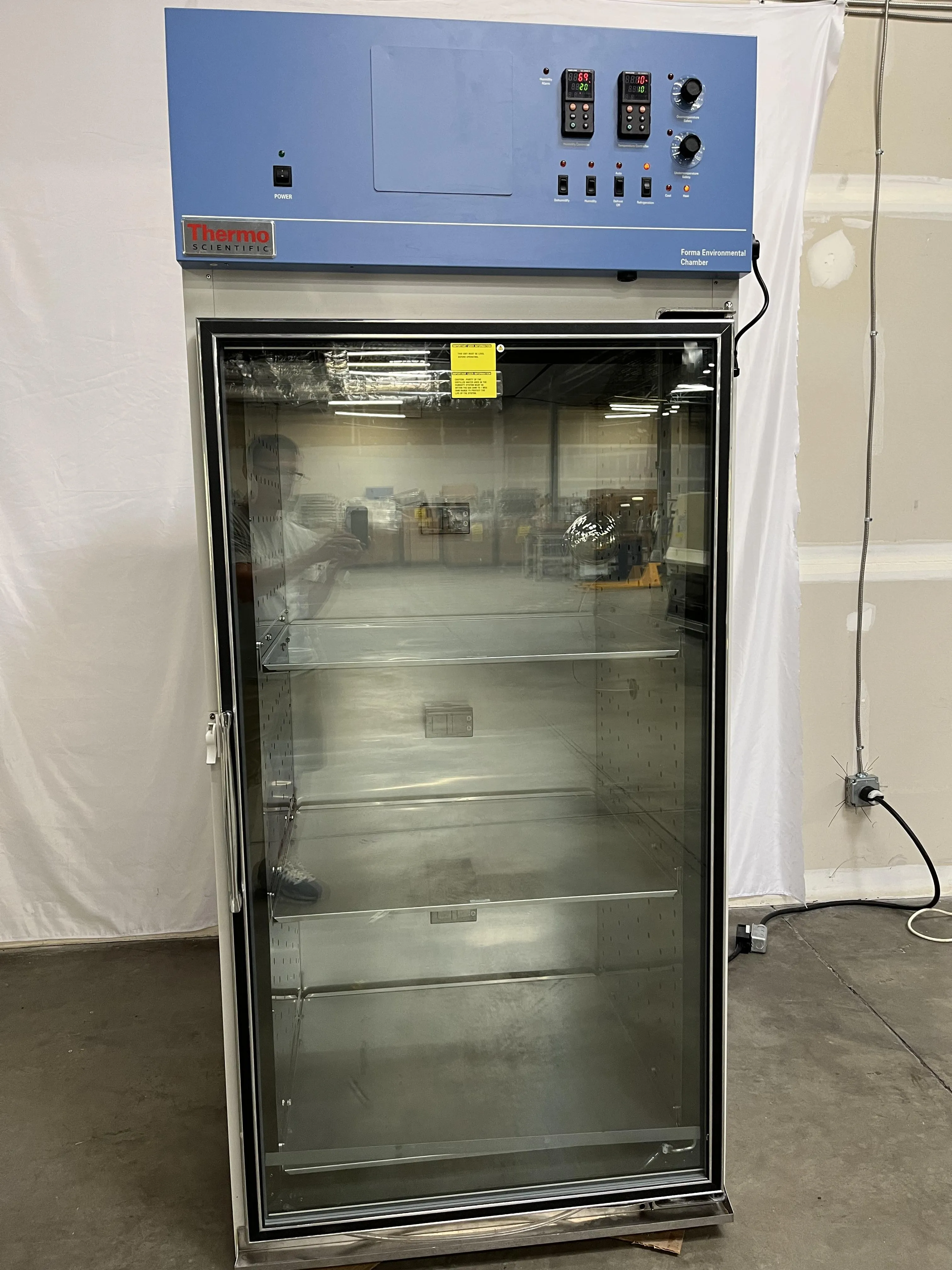 Thermo Scientific 3940 Environmental Stability Chamber