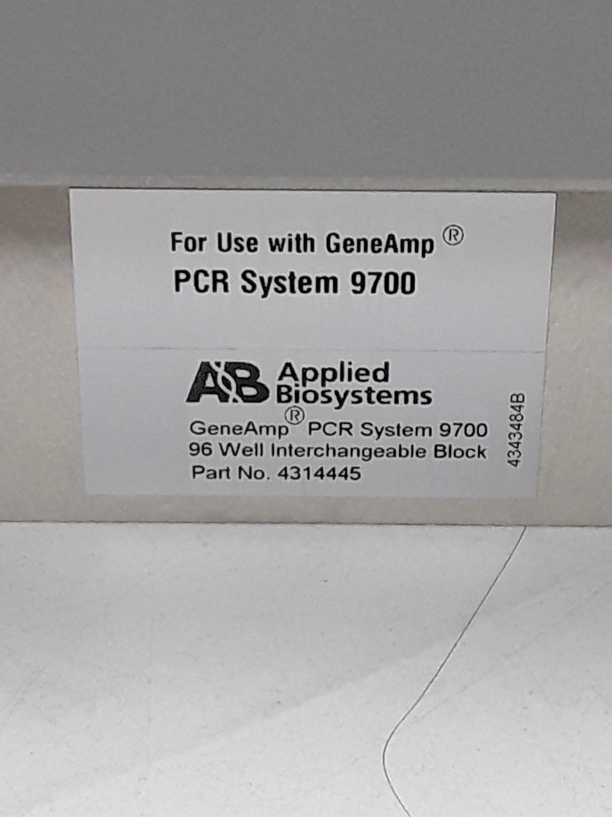 Applied Biosystems GeneAmp PCR System 9700 + 96 Well Interchangeable Block