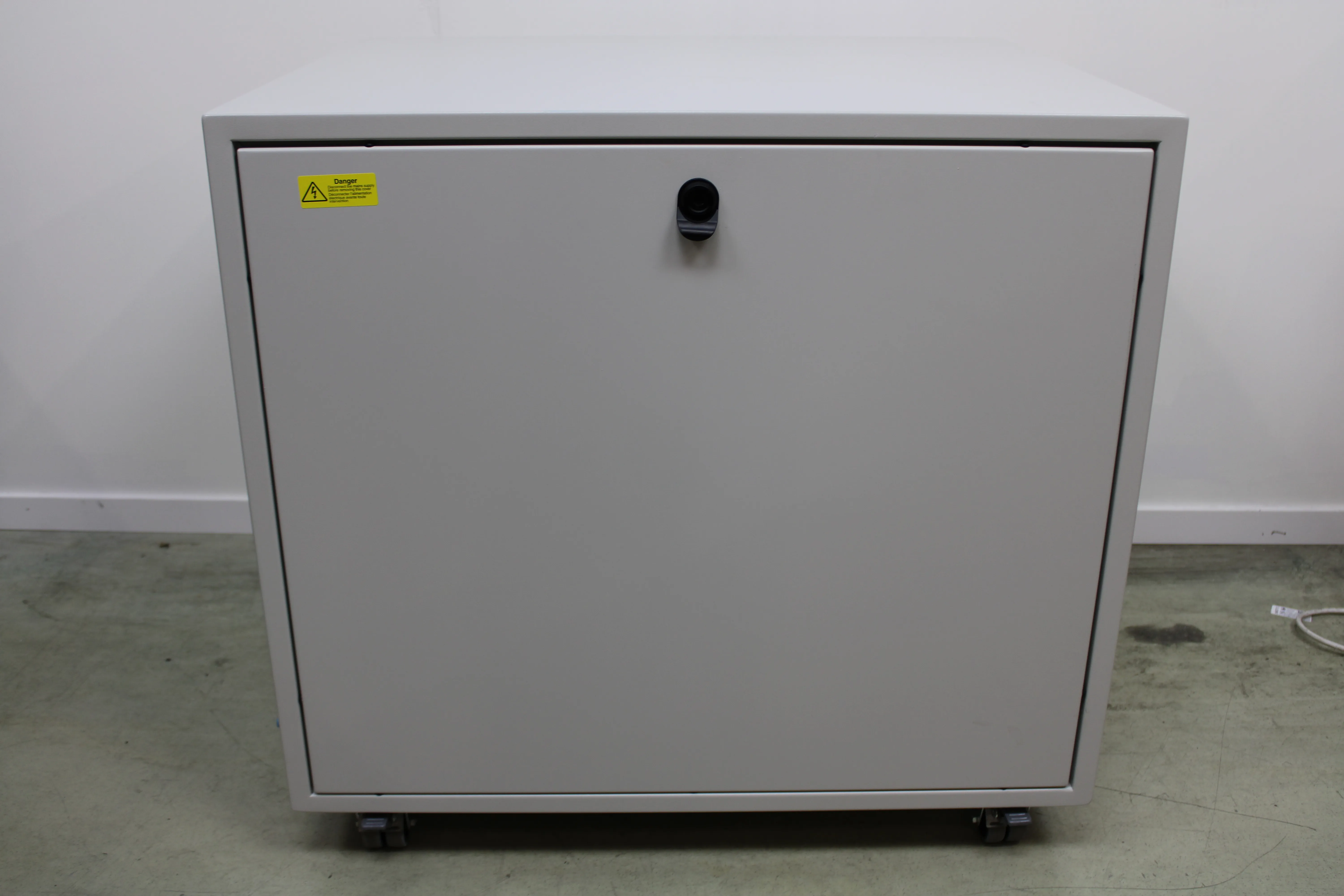 Peak Scientific Genius 1022 Nitrogen Generator for Thermo Fisher Scientific LC-MS/MS Applications