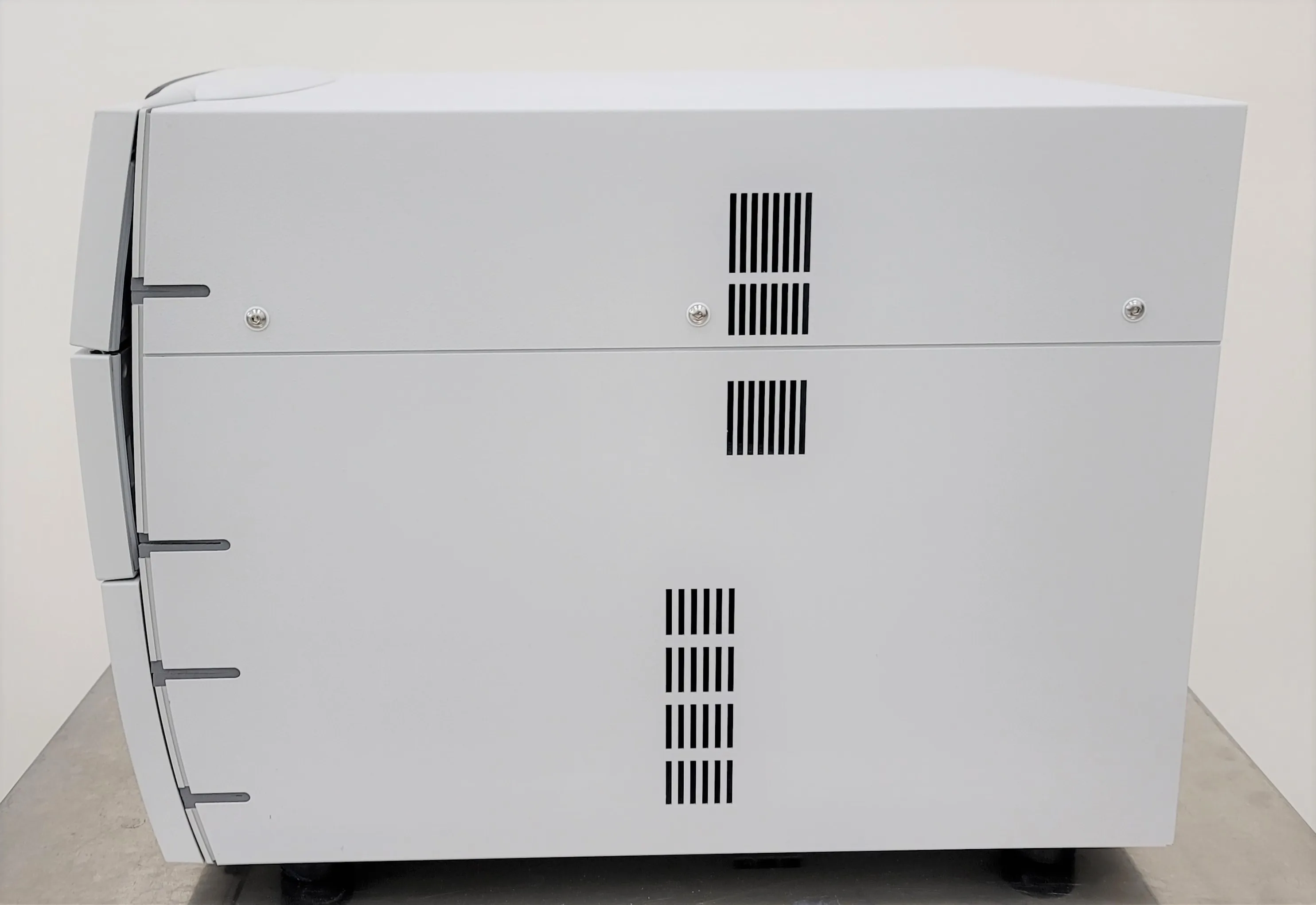 Thermo Scientific Dionex ICS-6000 DC Detector/Chromatography Compartment