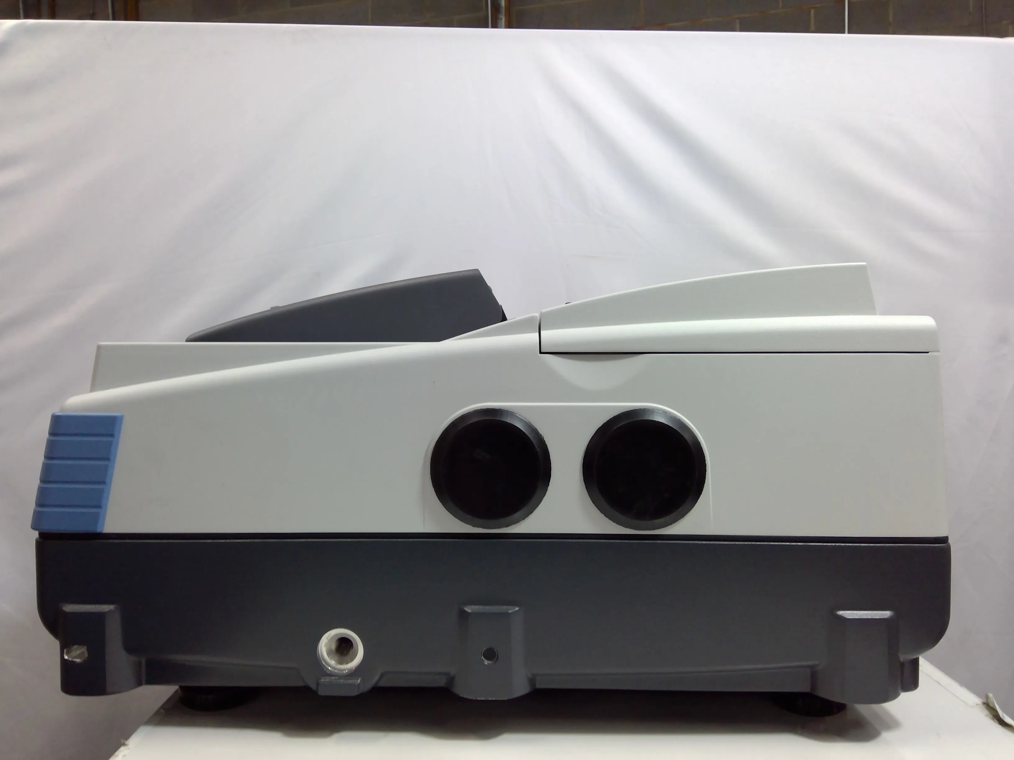 Thermo Nicolet 6700 FT-IR Spectrometer