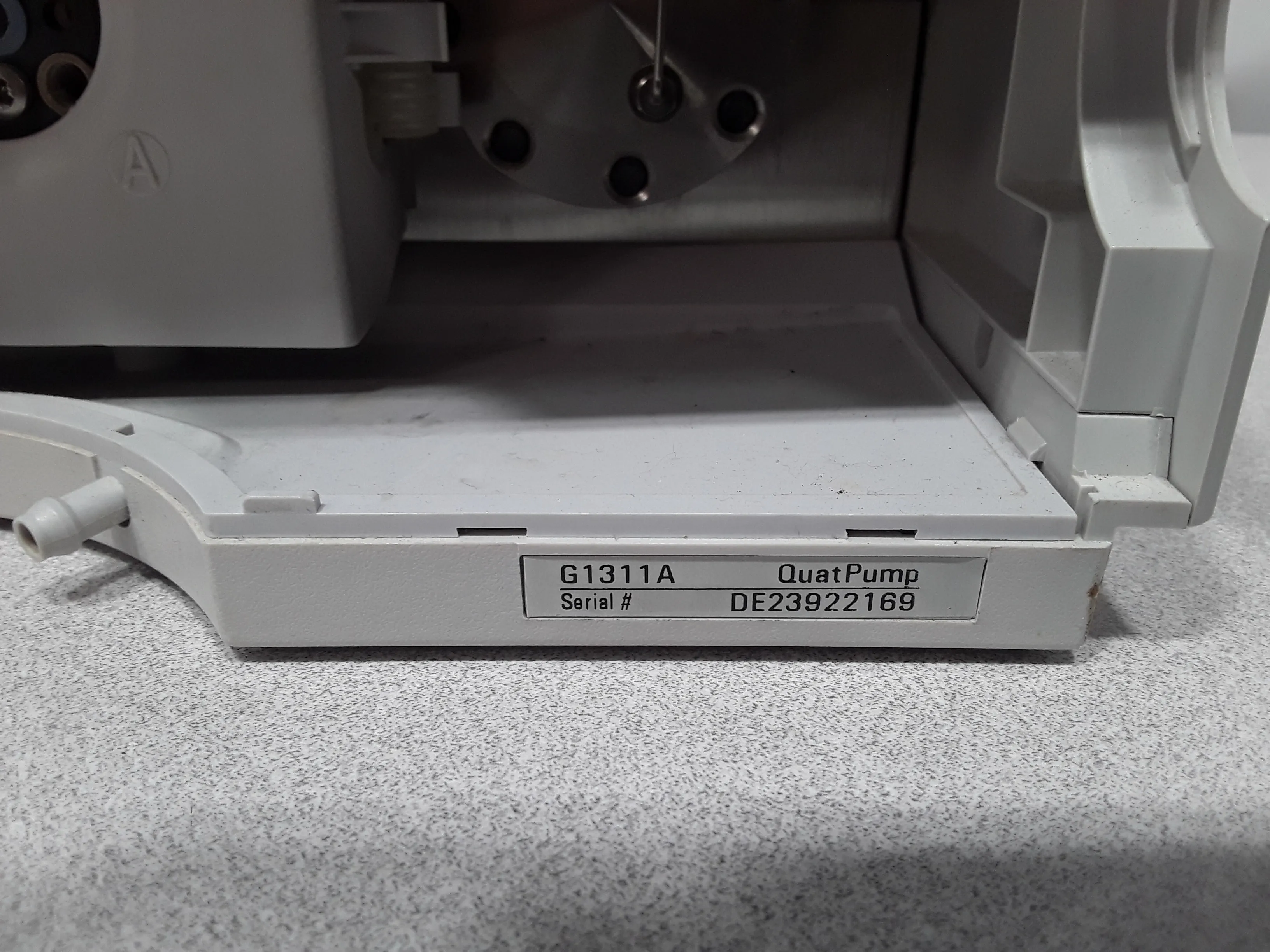 Agilent G1311A QuatPump 1100 Series Quaternary Pump Used Laboratory Equipment