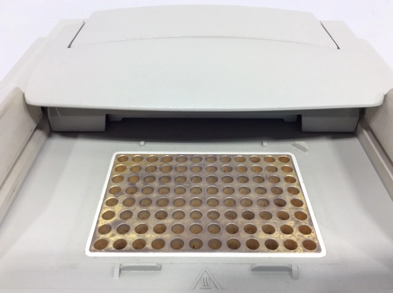 Applied Biosystems GeneAmp PCR System 9700 96 gold