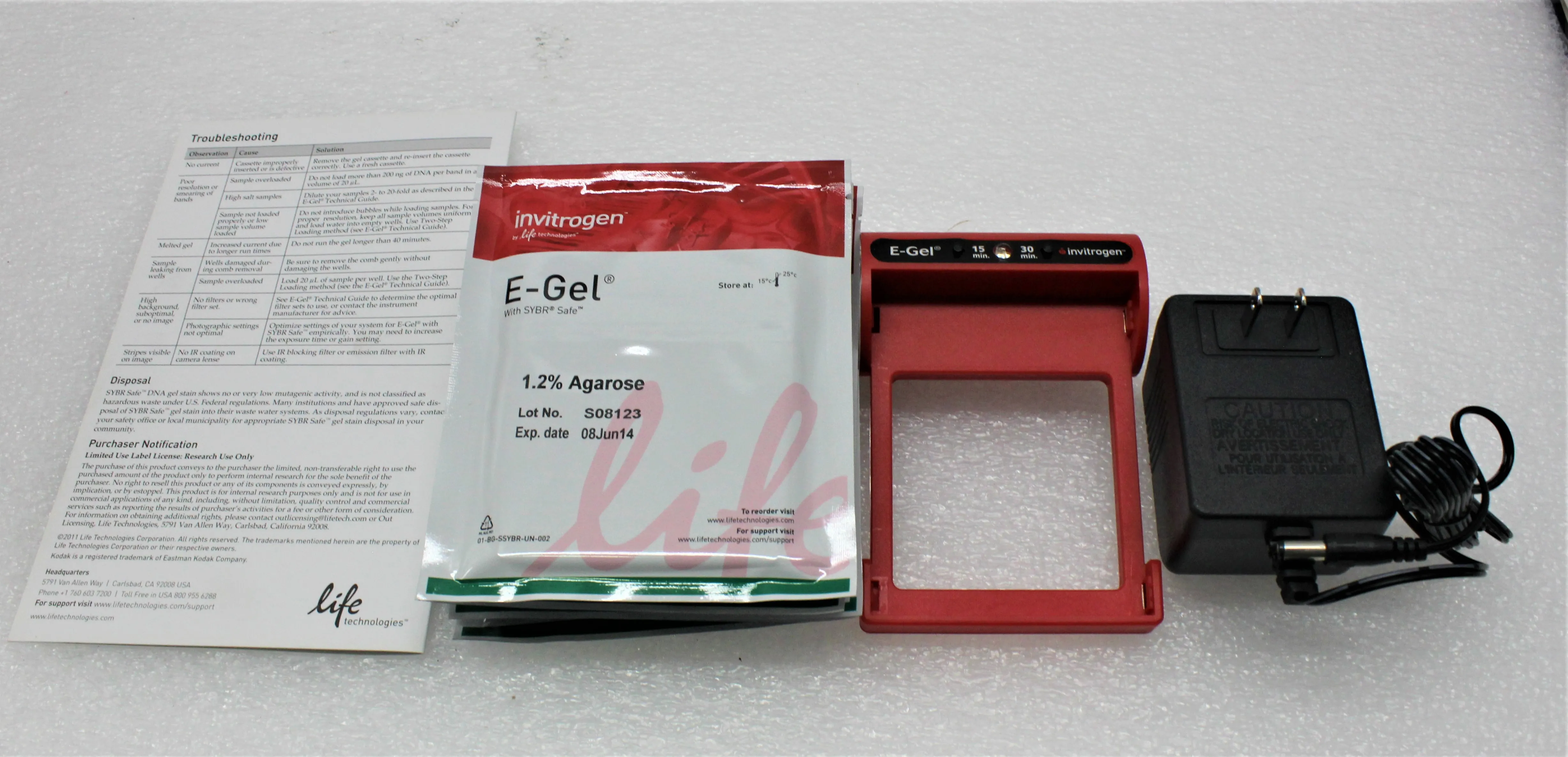 Invitrogen E-Gel Agarose Gels with SYBR Safe DNA Gel Stain Starter Kit, 1.2%