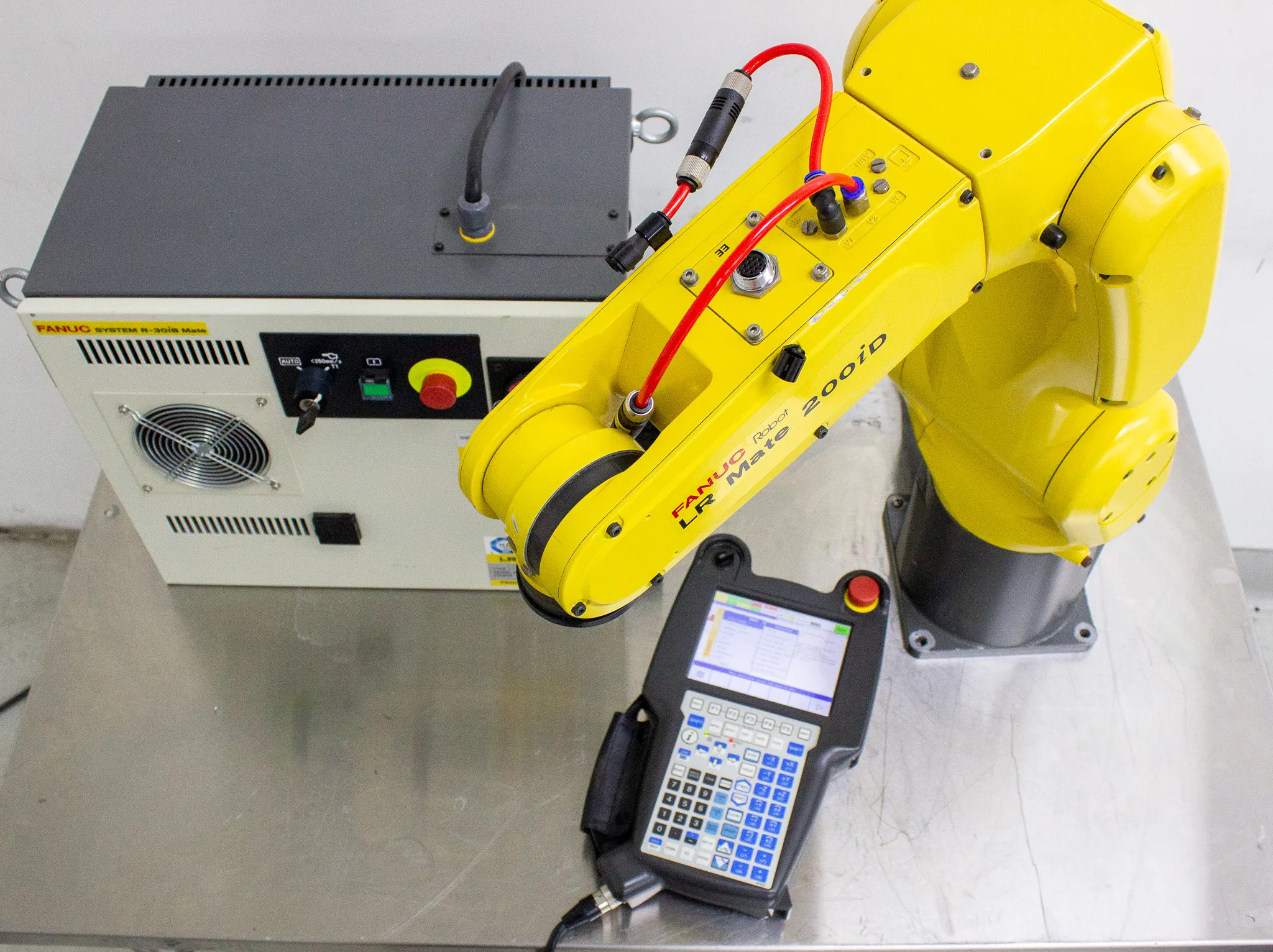 Used Fanuc Robot Arm LR Mate 200iD & R-30iB Mate Controller