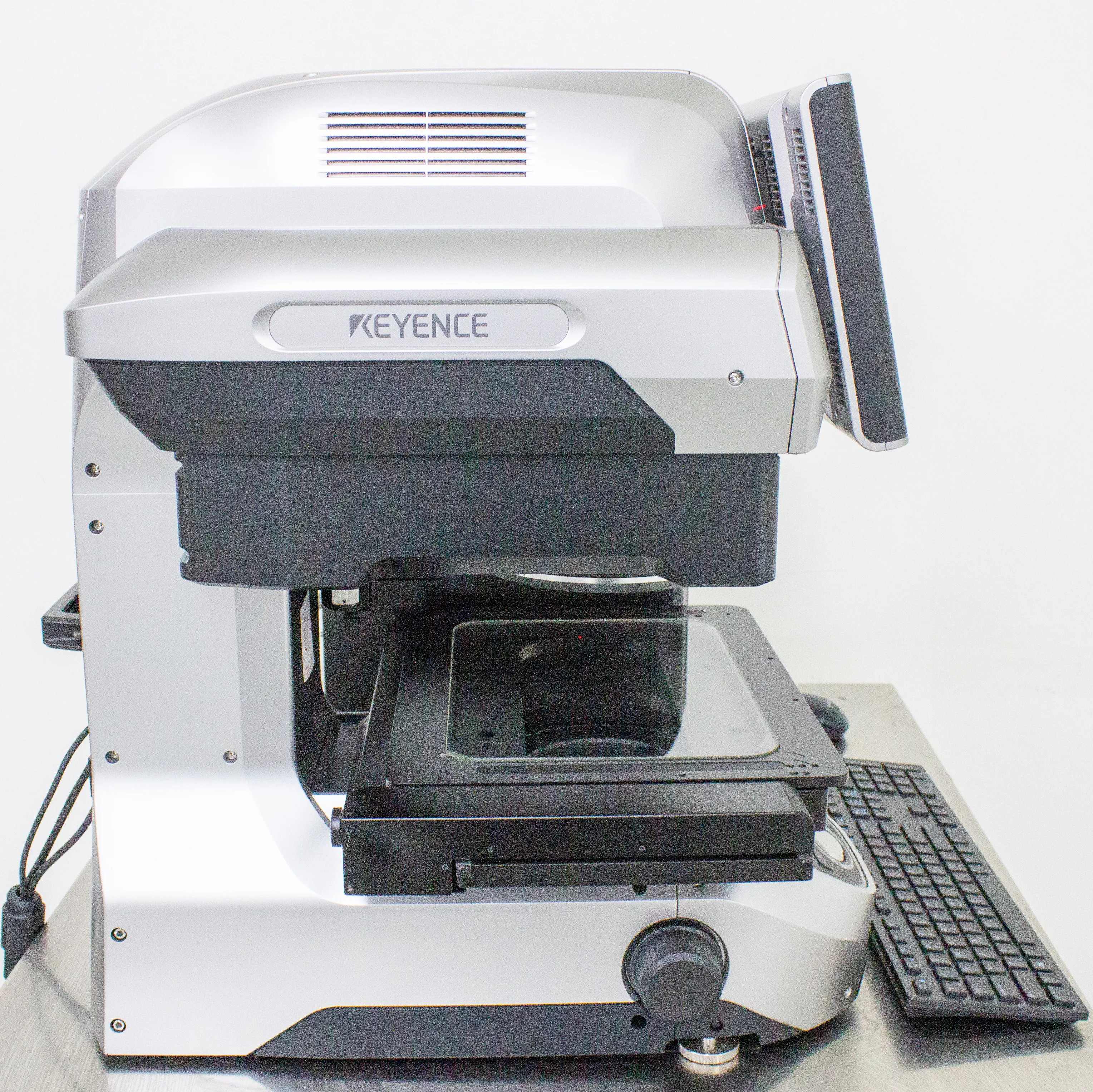 Keyence IM-8000 Series Image Dimension Measurement System IM-8030T