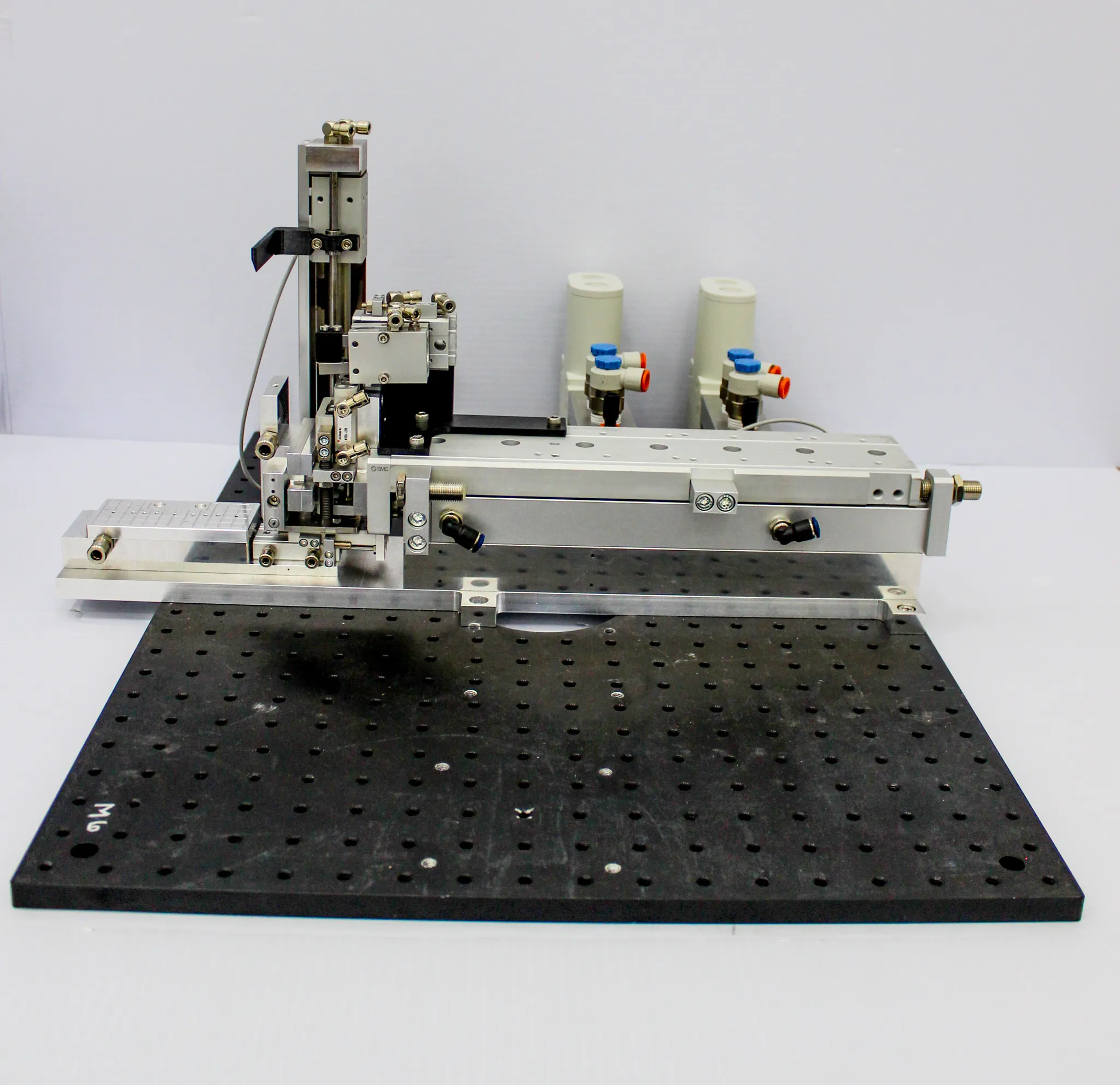 THORLABS MB4560A/M Custom Base Controlling Thermal Expansion SMC