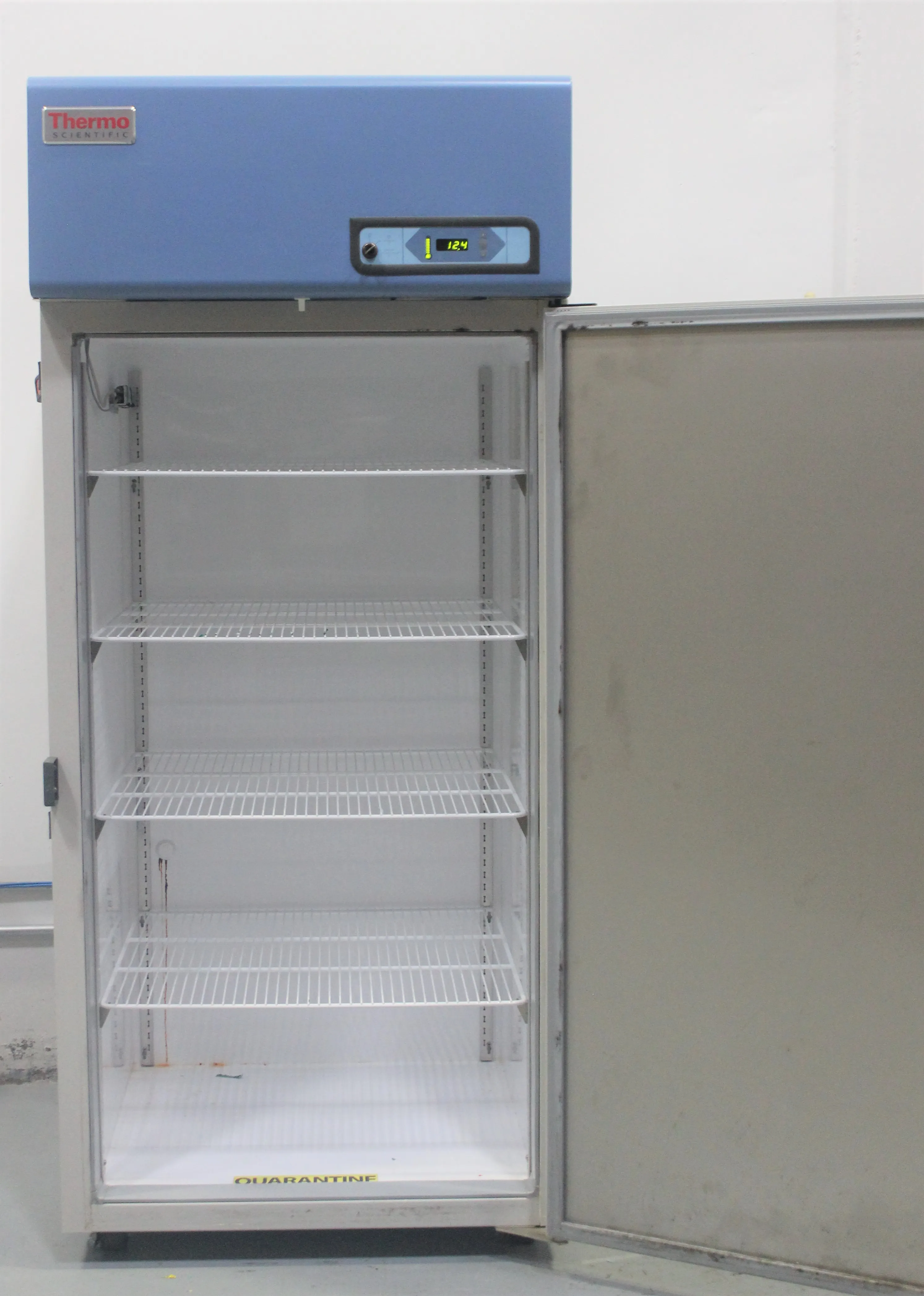 Thermo Scientific UGL302A -20C High-Performance Lab Freezer 826L 115V 16A