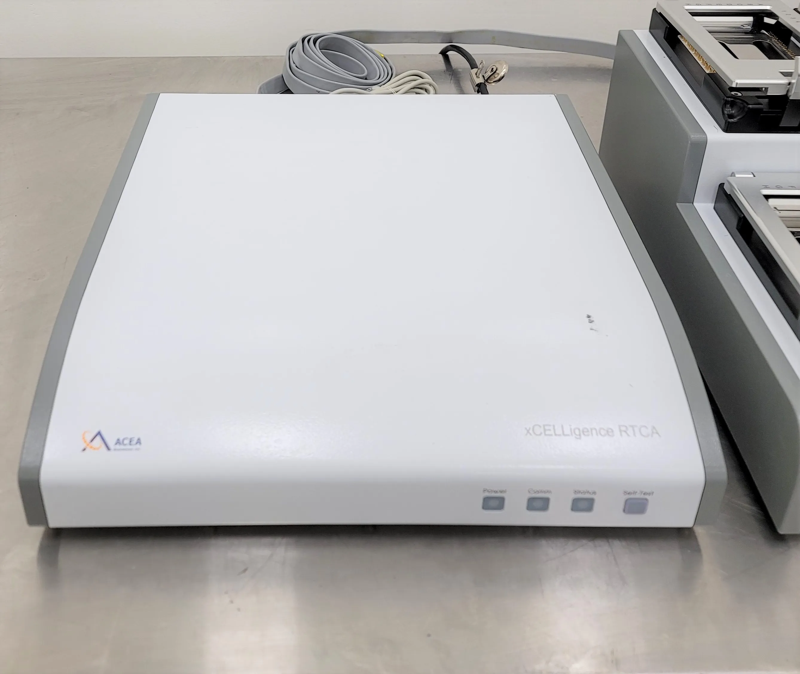 ACEA Biosciences xCELLigence RTCA W380 & RTCA MP Station 6X96