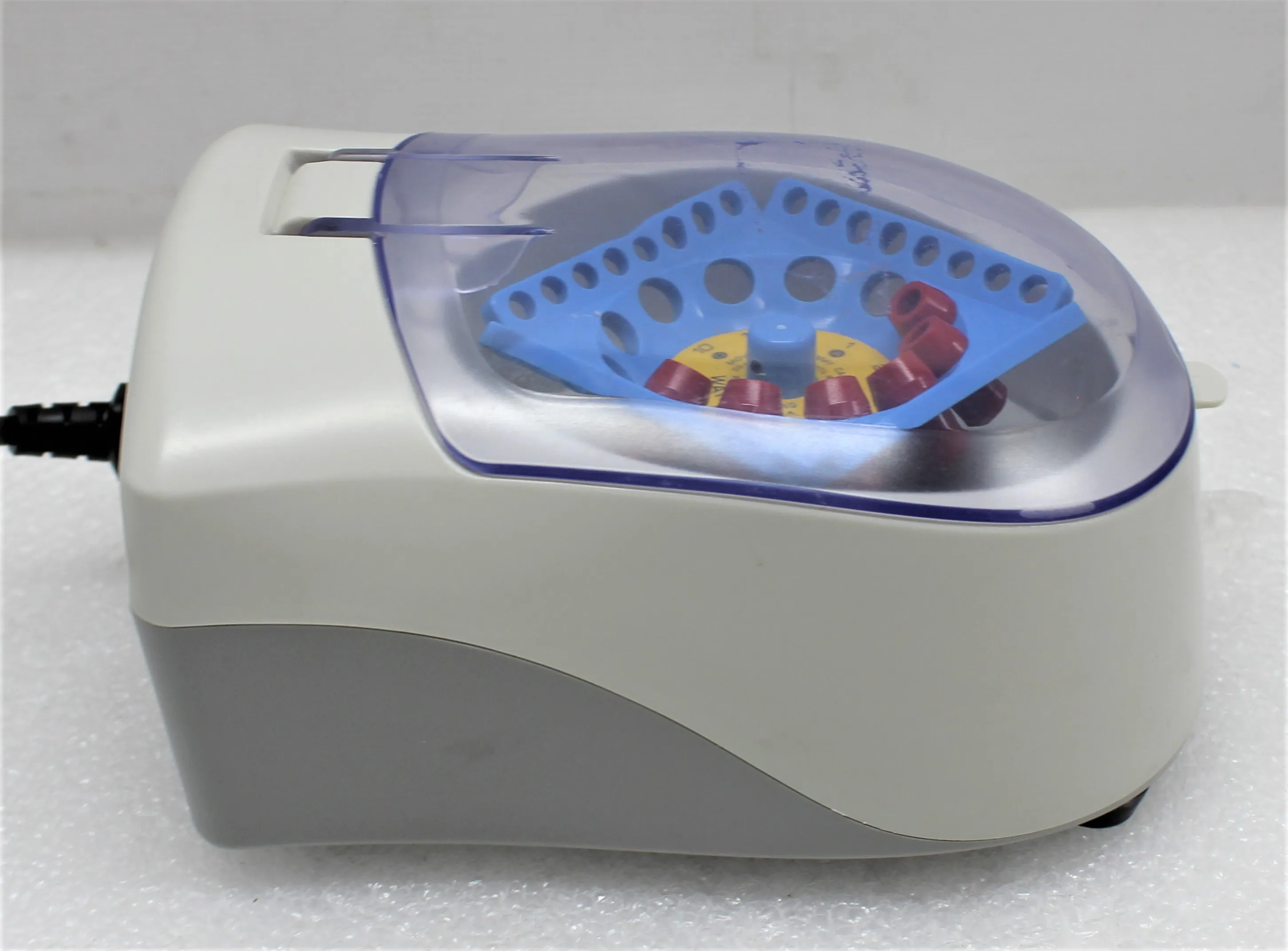 Benchmark Scientific MyFuge C1012 Microcentrifuge