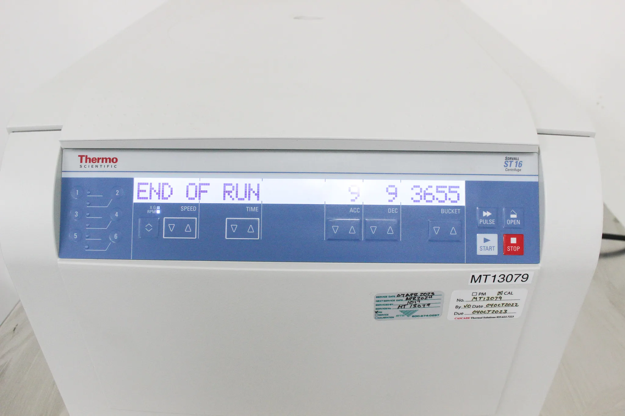 Thermo Scientific Sorvall ST 16 Benchtop Centrifuge with TX-400 Rotor