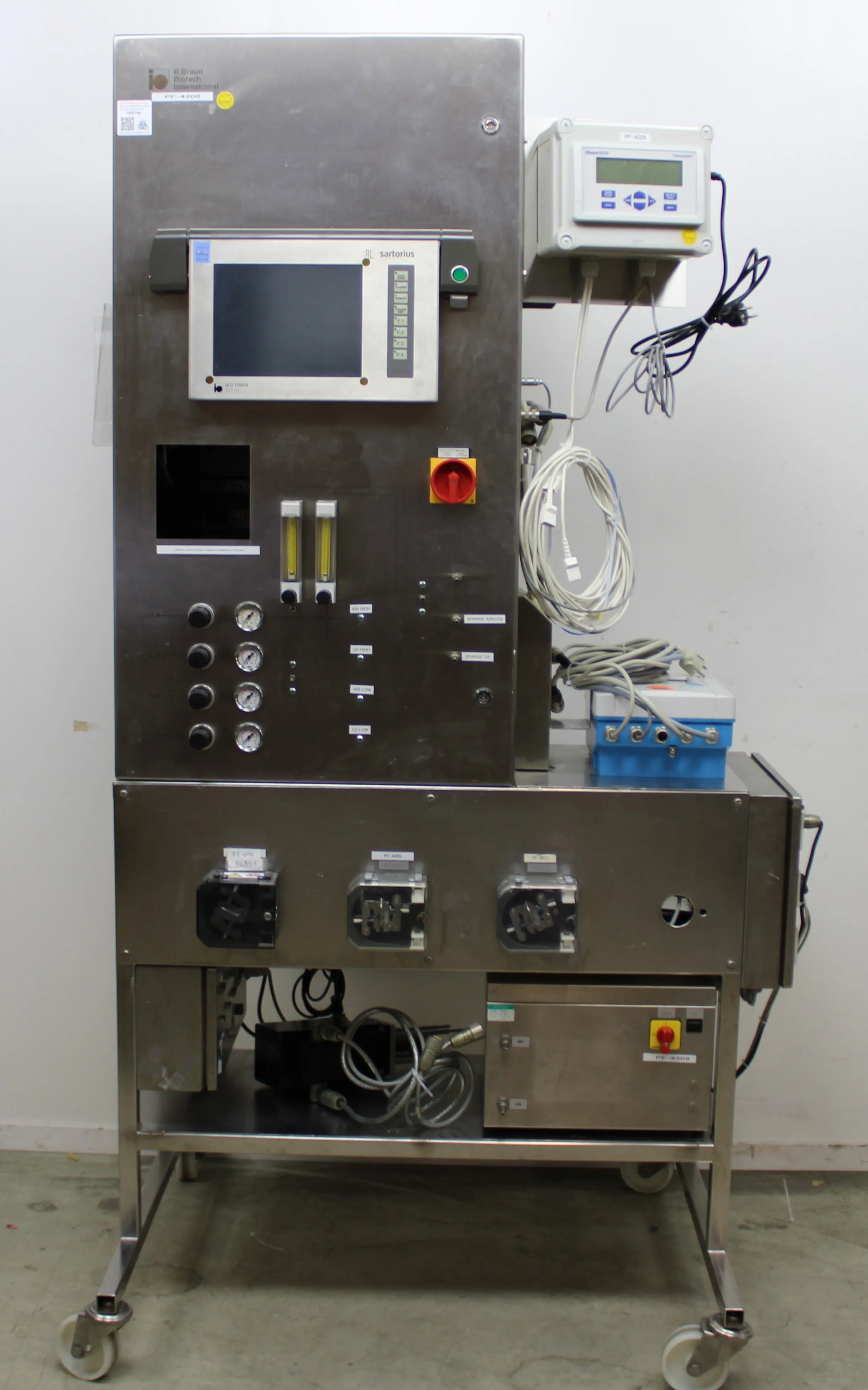 B Braun Fermenter Control System - Used Lab Equipment for Bioreactor Research