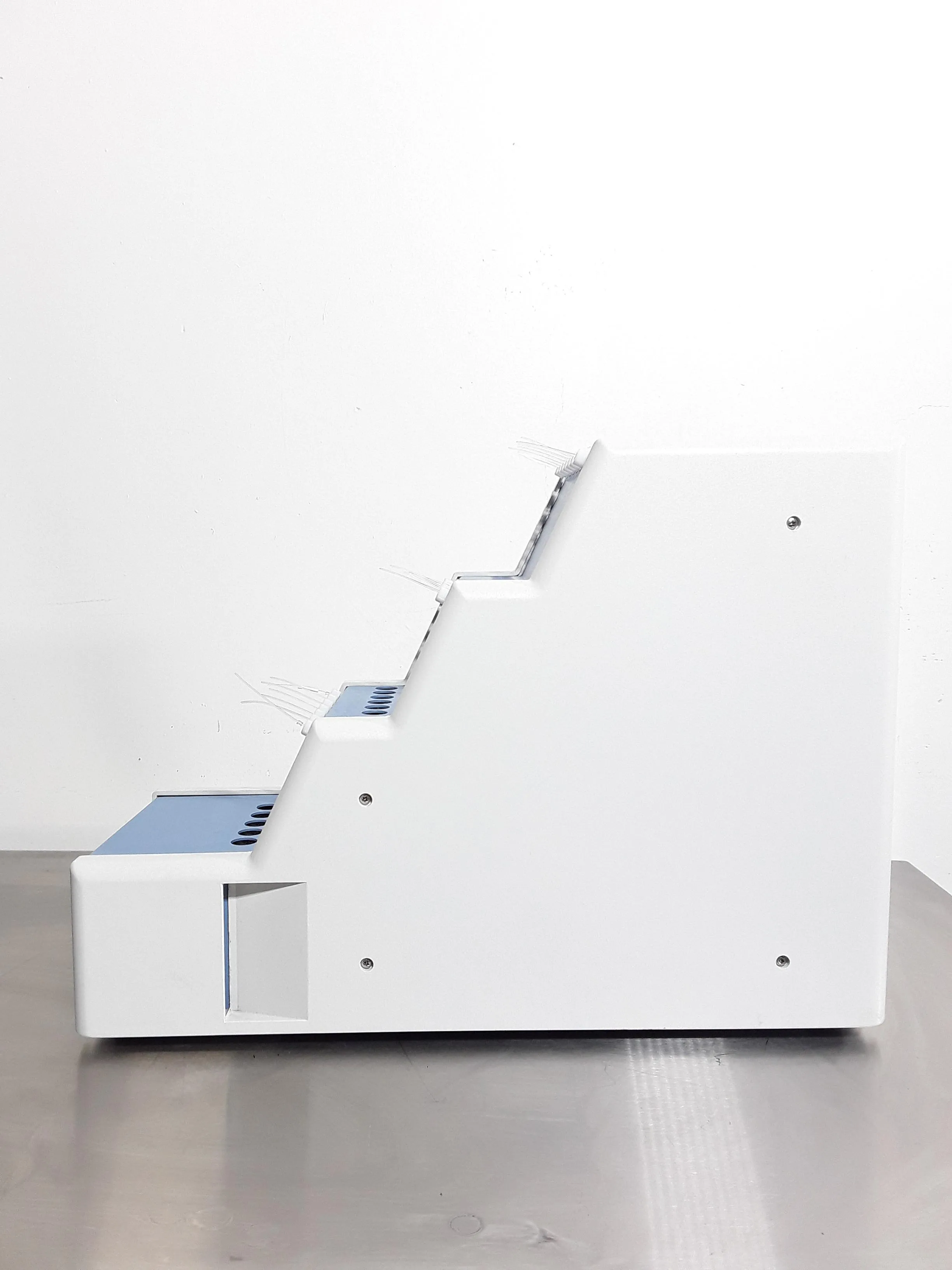 Illumina Analyzer IIx/1206/ Paired End Module 181 DNA Sequencer