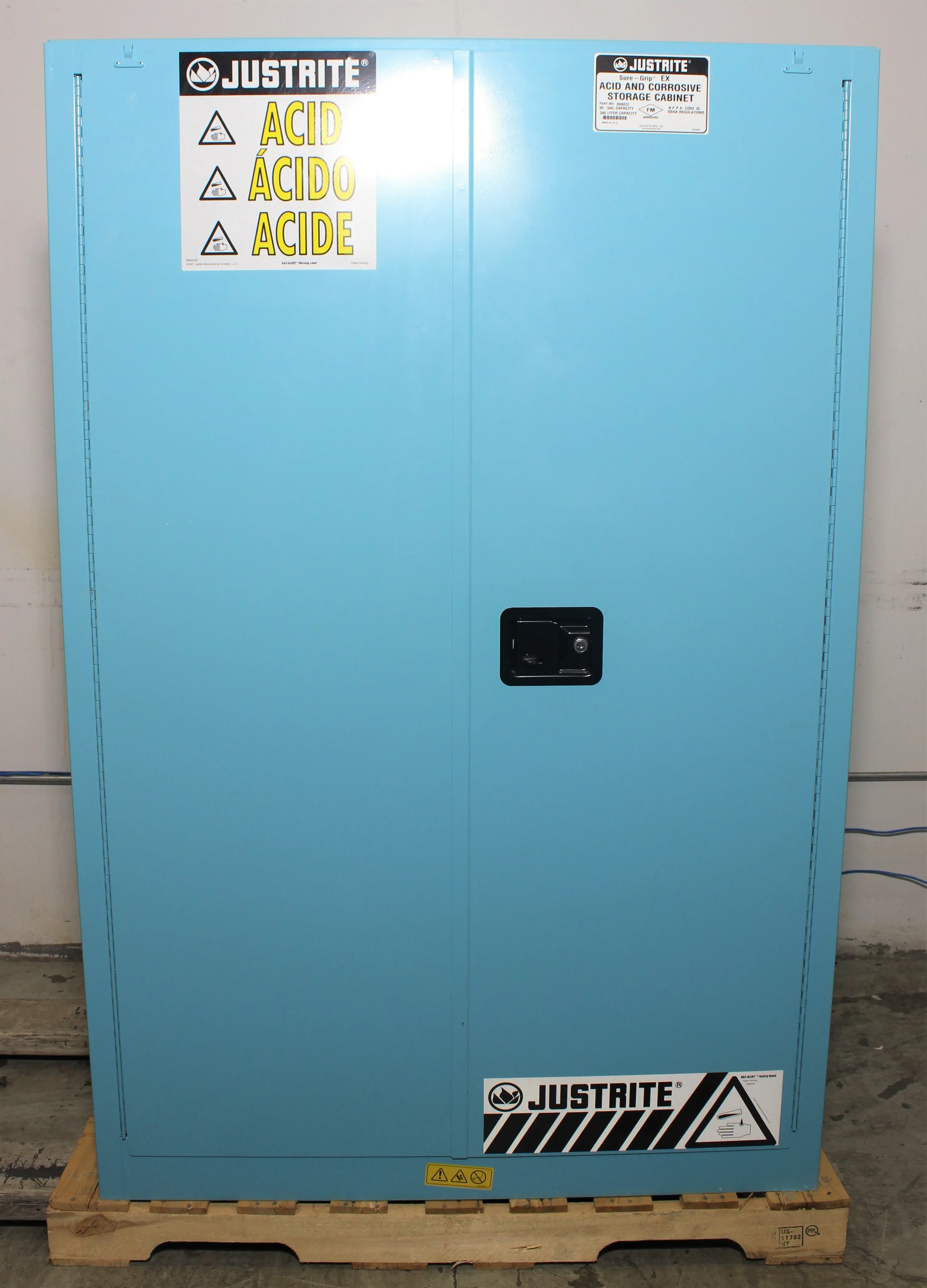 Justrite Blue Steel Acids & Corrosives Storage Cabinet 90 Gallons 899002 RM09607