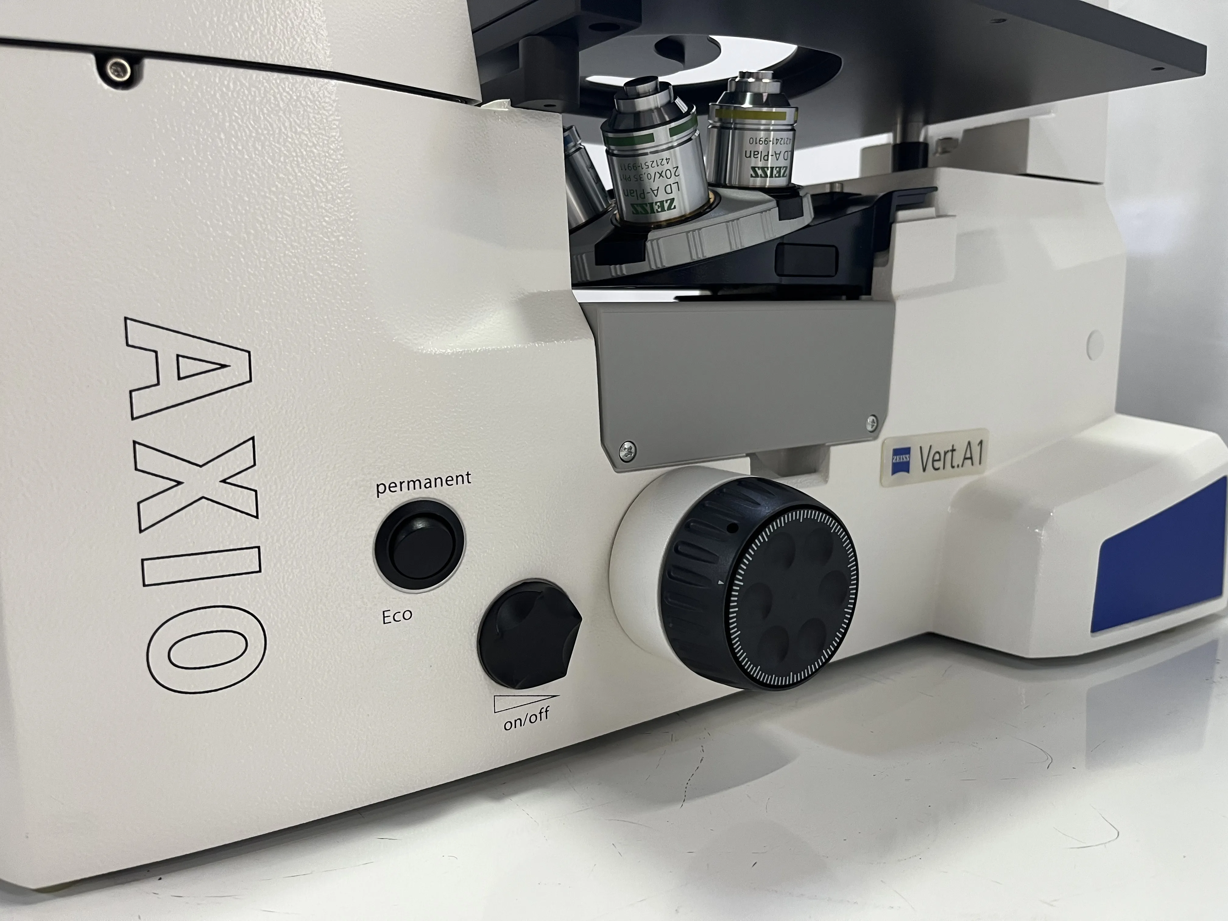 Zeiss Axio Vert.A1 - Used Inverted Microscope with 10x & 20x Objectives 240V #3846010414