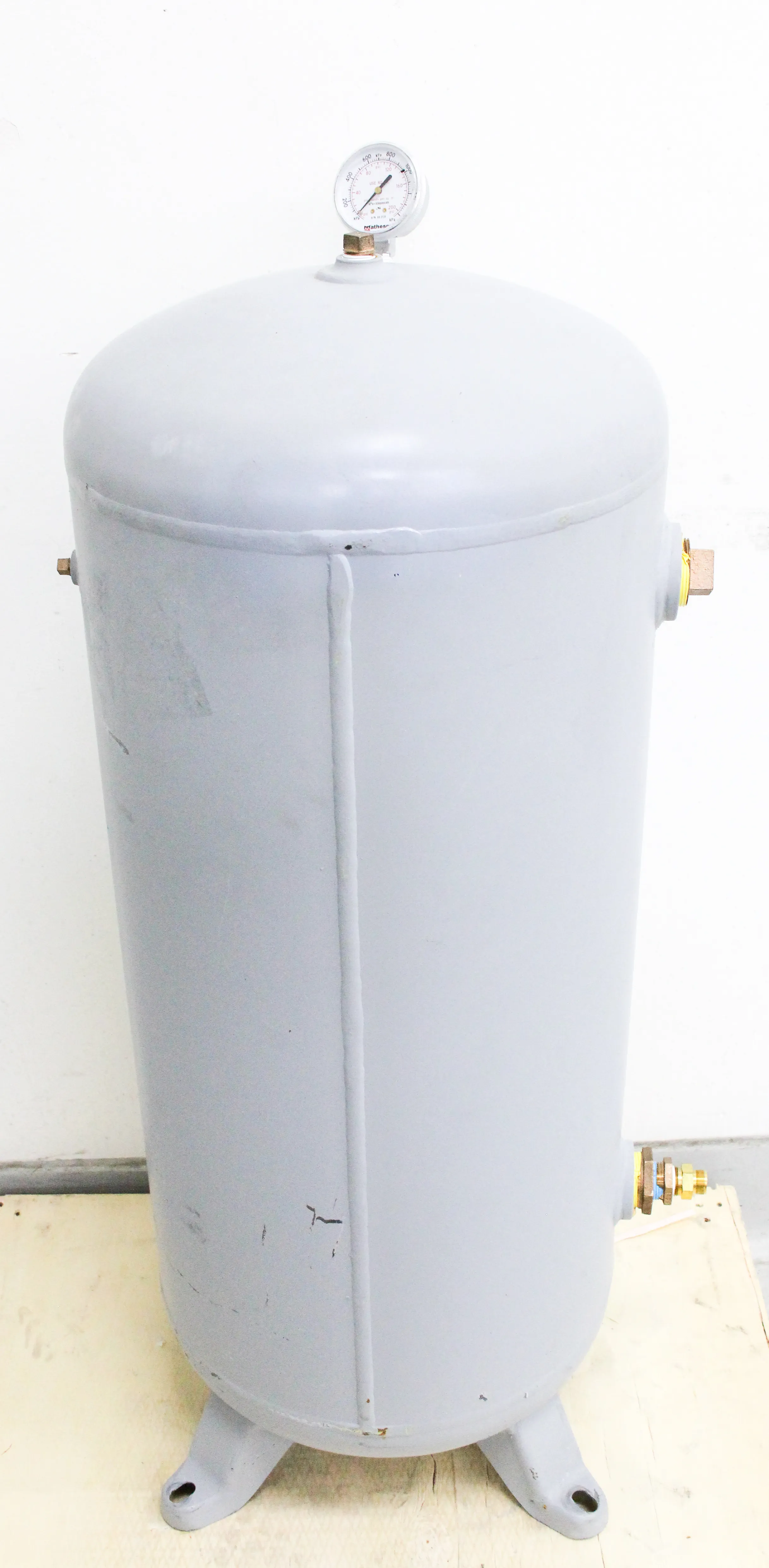 Steel Fab 30 Gallon 200 PSI Vertical Air Receiver Tank Model A10040