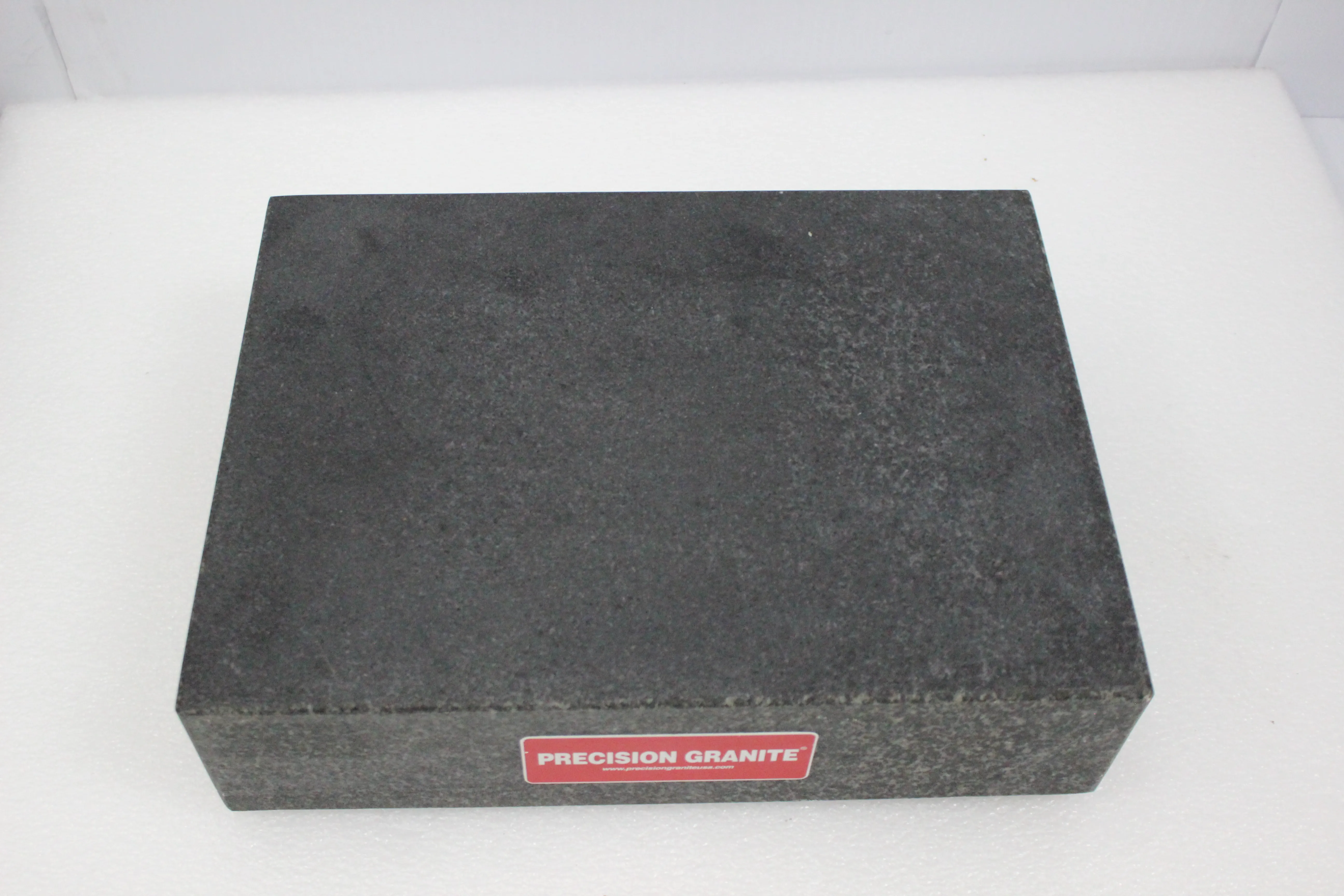 Used Precision Granite A Surface Plate 9x12x3 inches - REUZEit