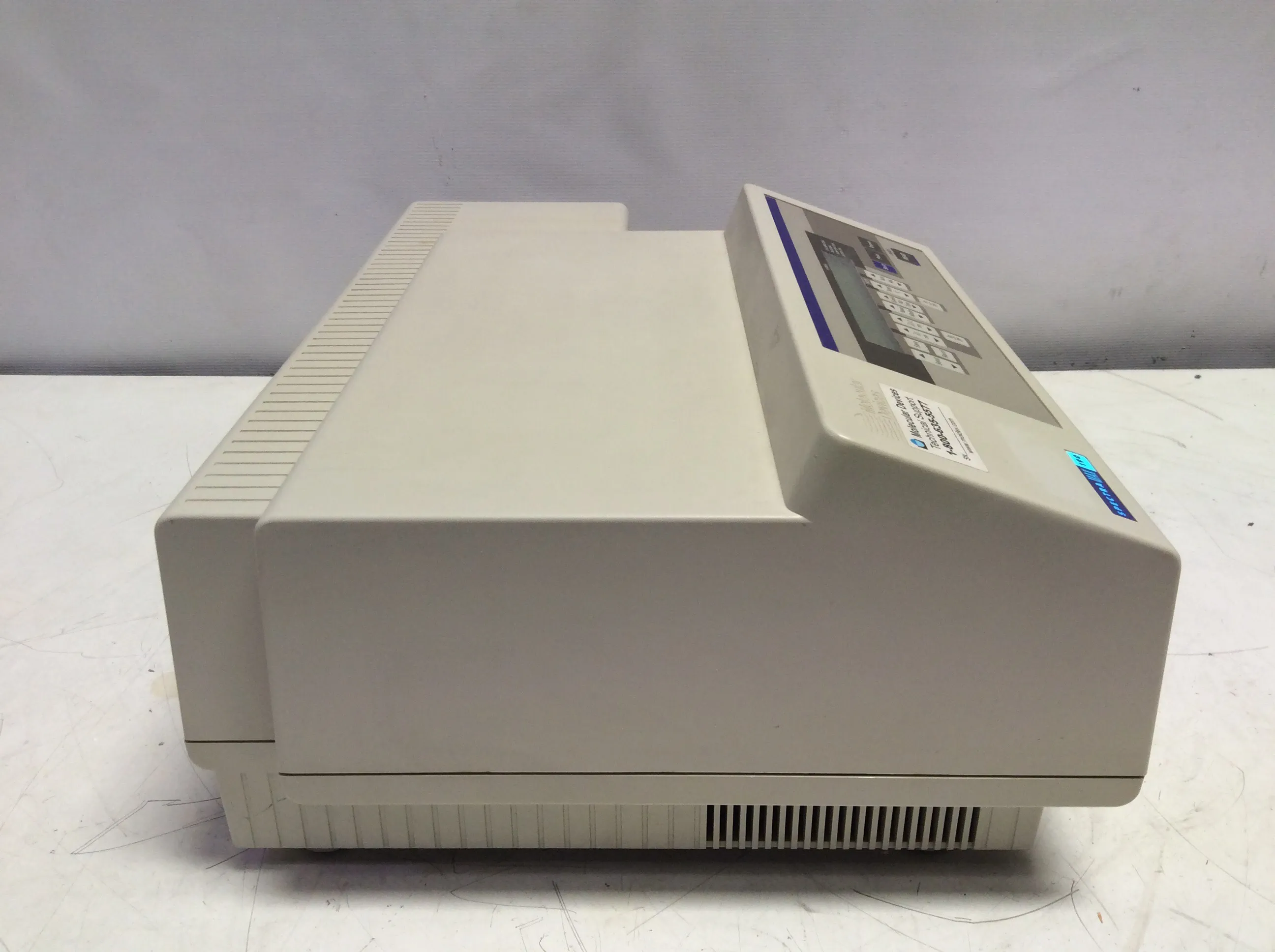 Molecular Devices Spectramax 190 Microplate Reader