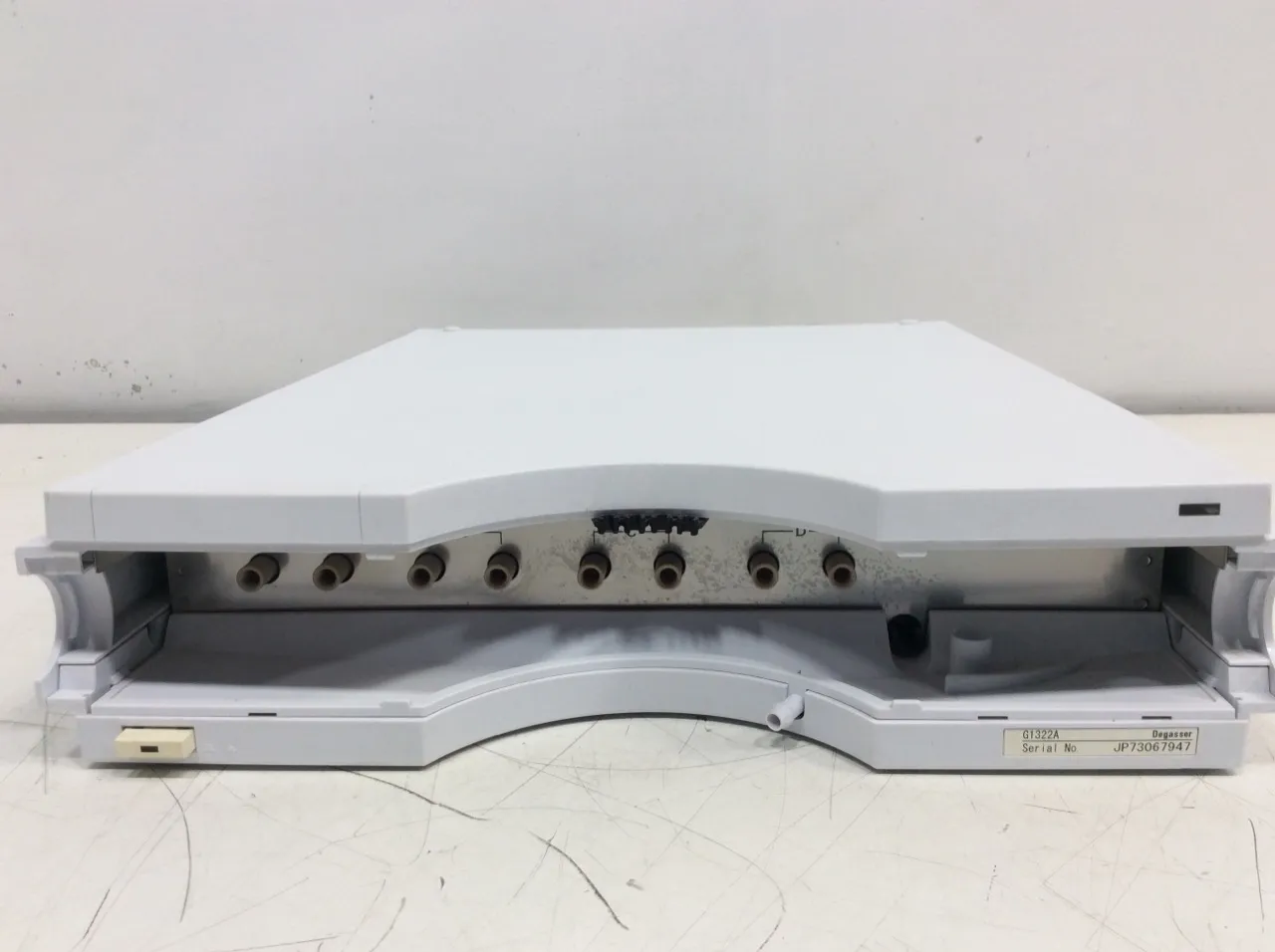 Agilent 1100 HPLC G1322A Degasser