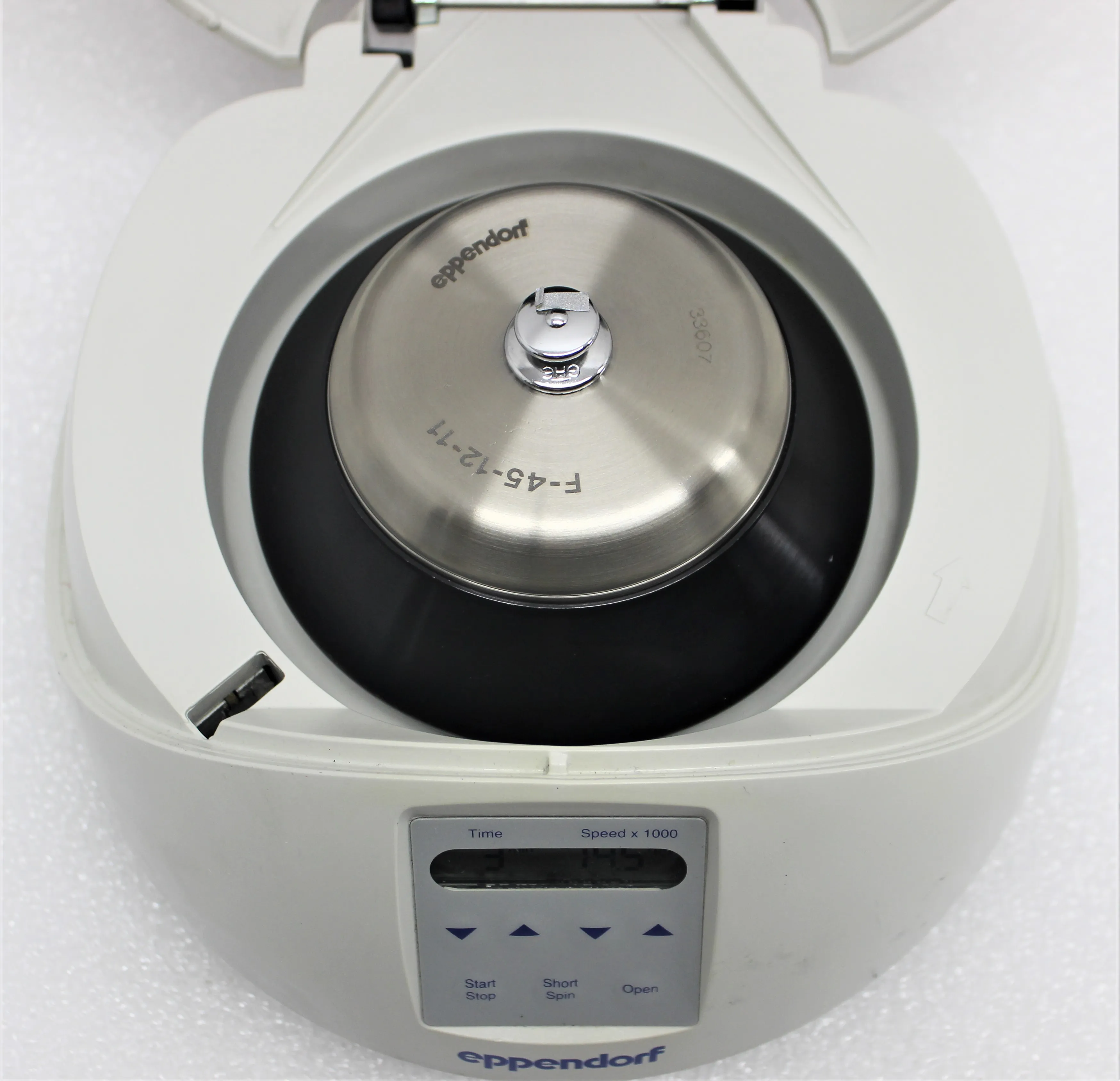 Eppendorf Mini Spin Plus Benchtop Centrifuge