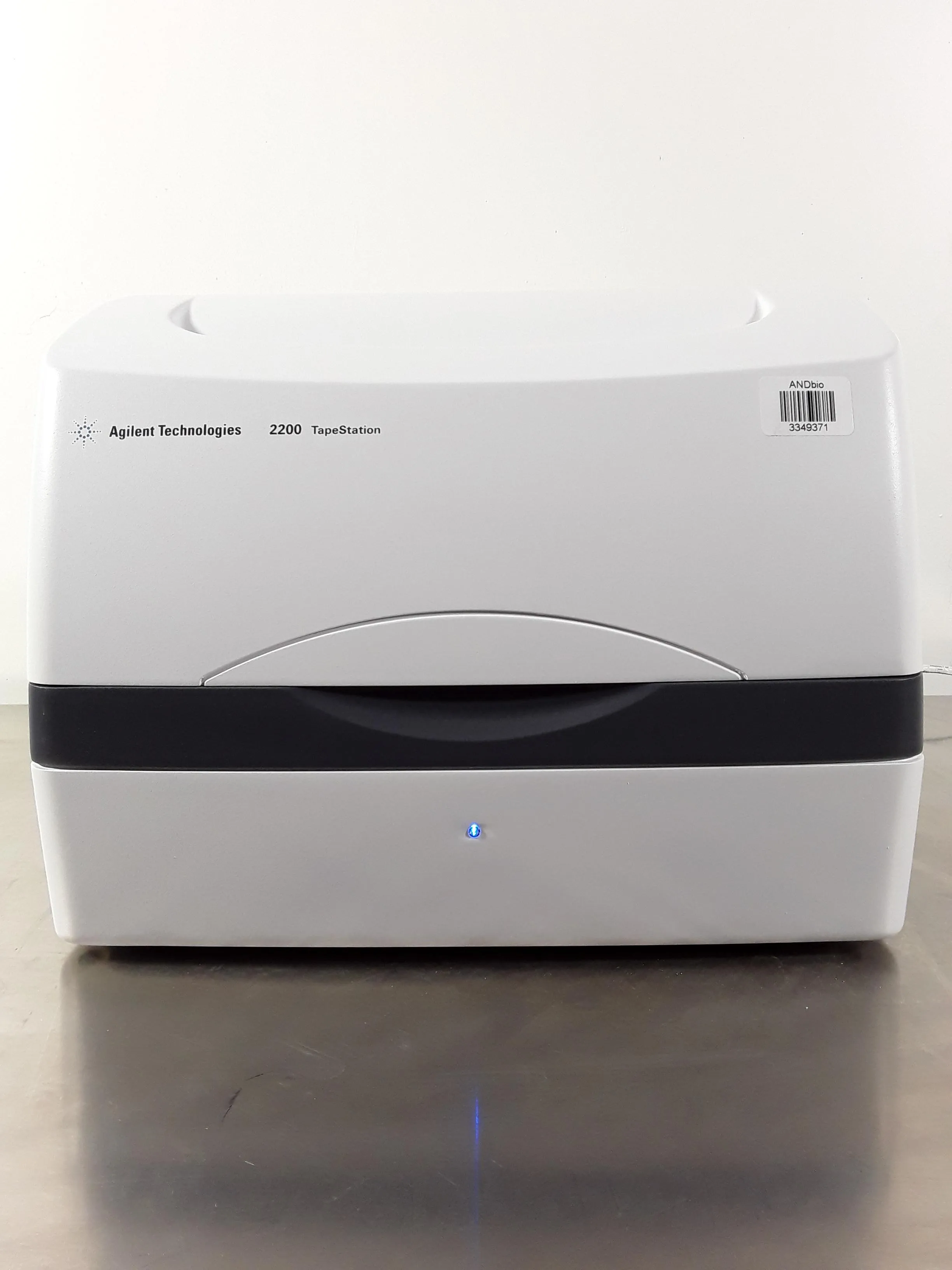 Agilent G2965A Compact 2200 TapeStation Electrophoresis System