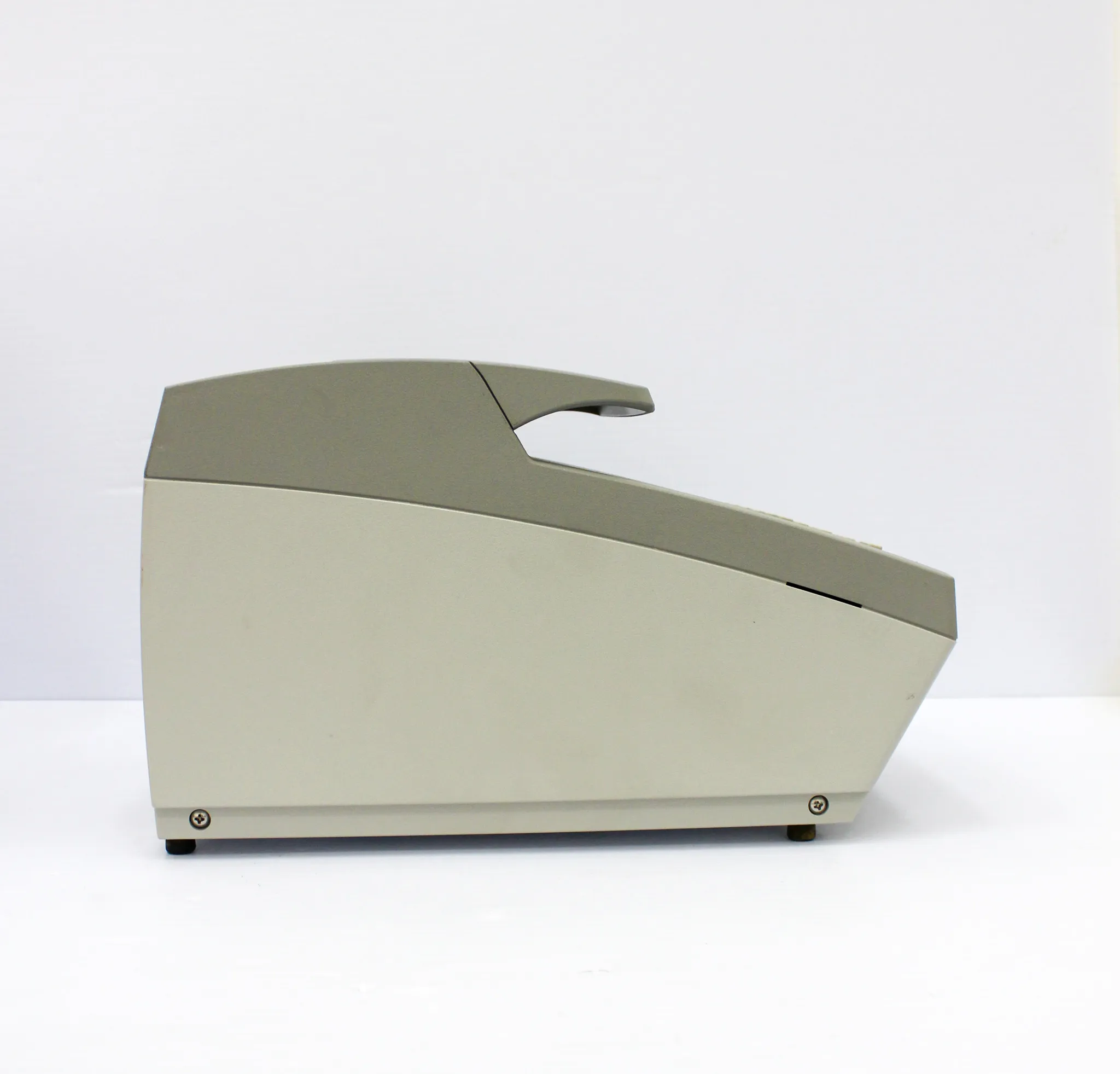 Applied Biosystems 96-Well PCR 2720 Thermal Cycler 4359659