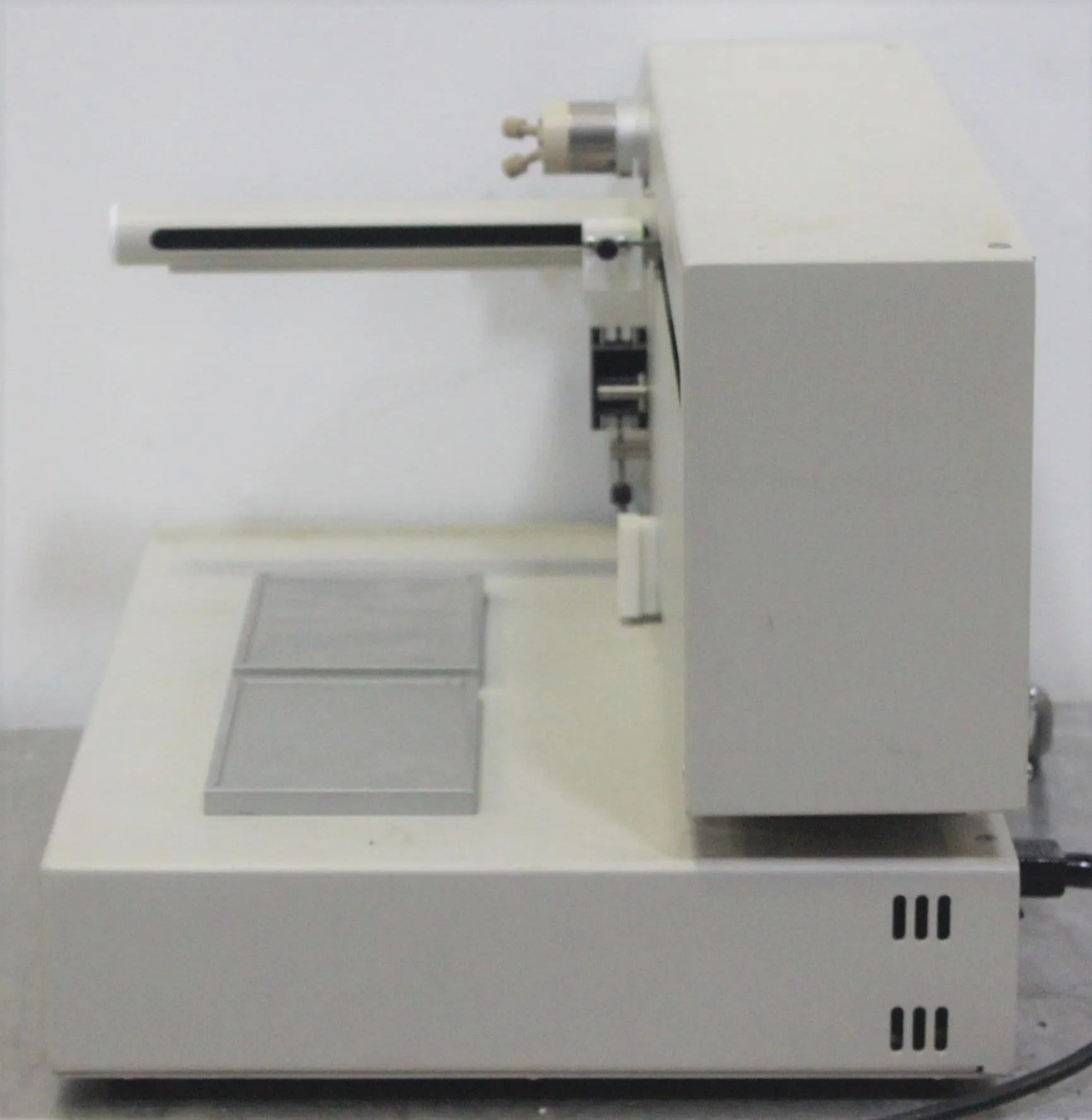 Hitachi FCW-180 Fragment Collector with Navigator and Wavemaker Software