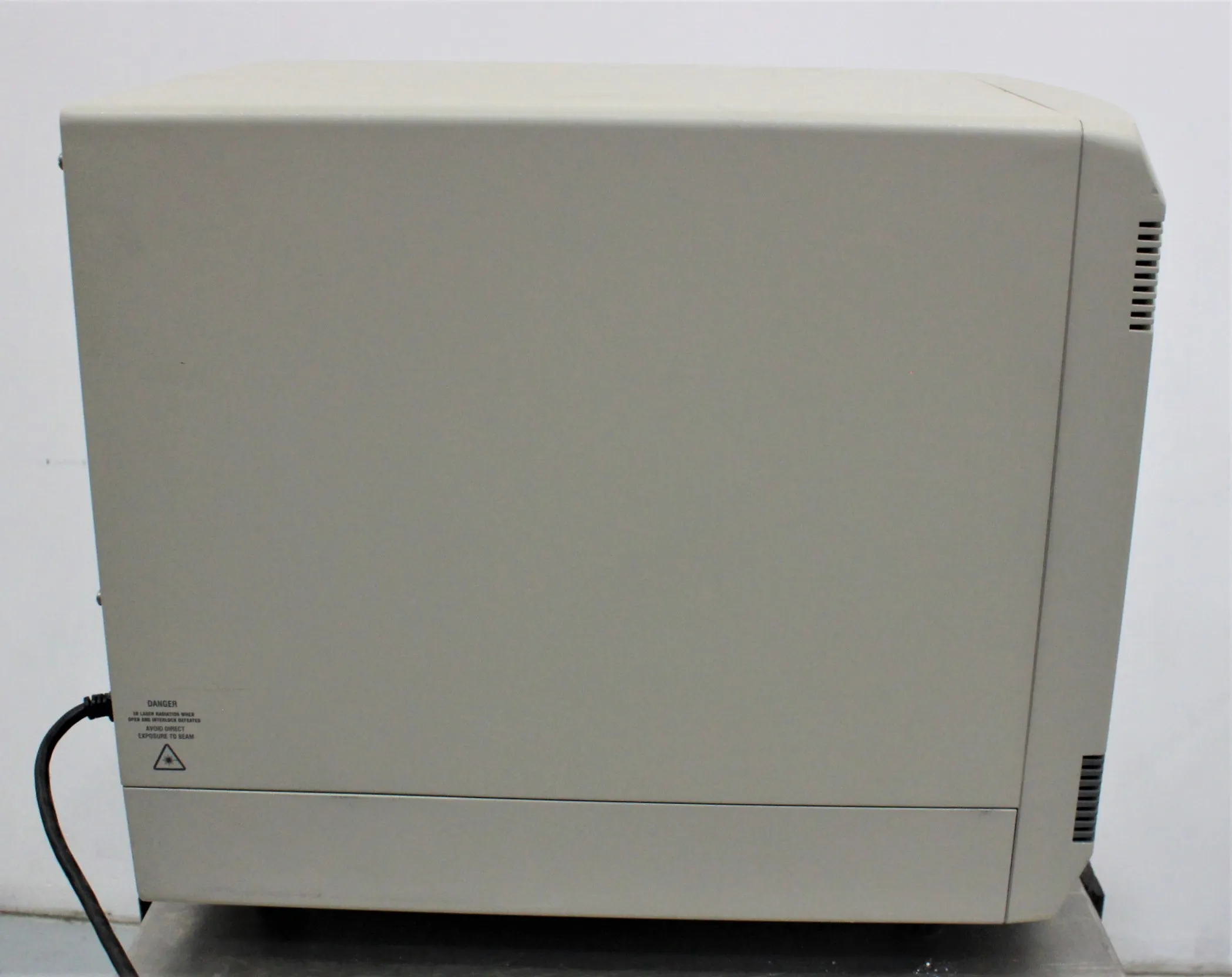 Applied Biosystems ABI prism 7900HT PCR Thermal Cycler Sequencing Detection System