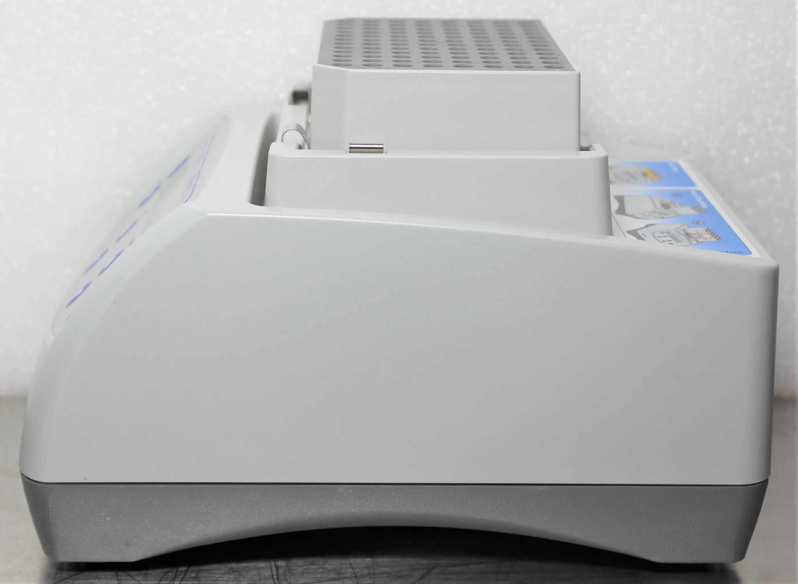 Eppendorf 5353 Microplate Shaker