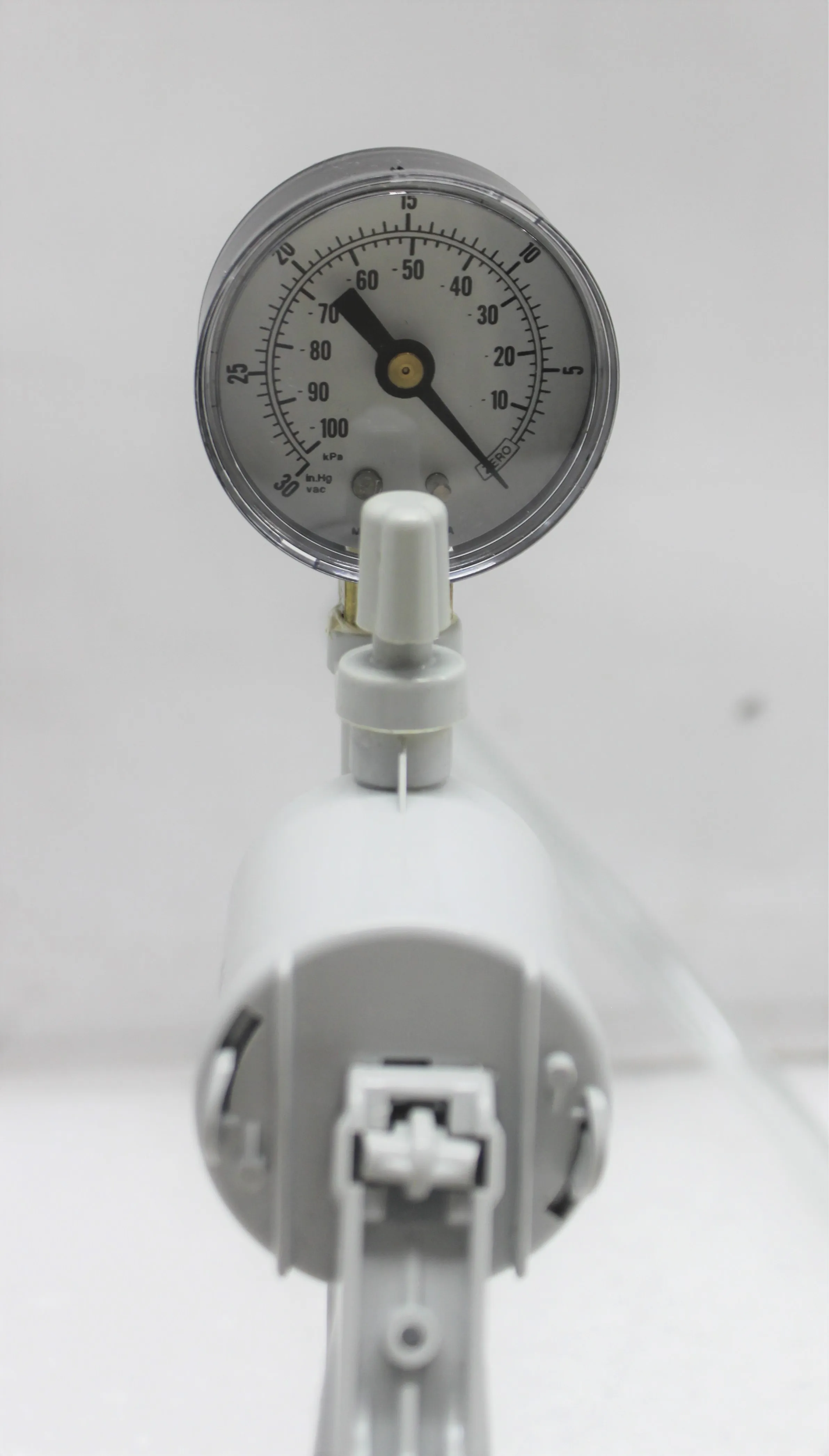 Nalgene MityVac Repairable Hand-Operated PVC Vacuum Pump with Gauge