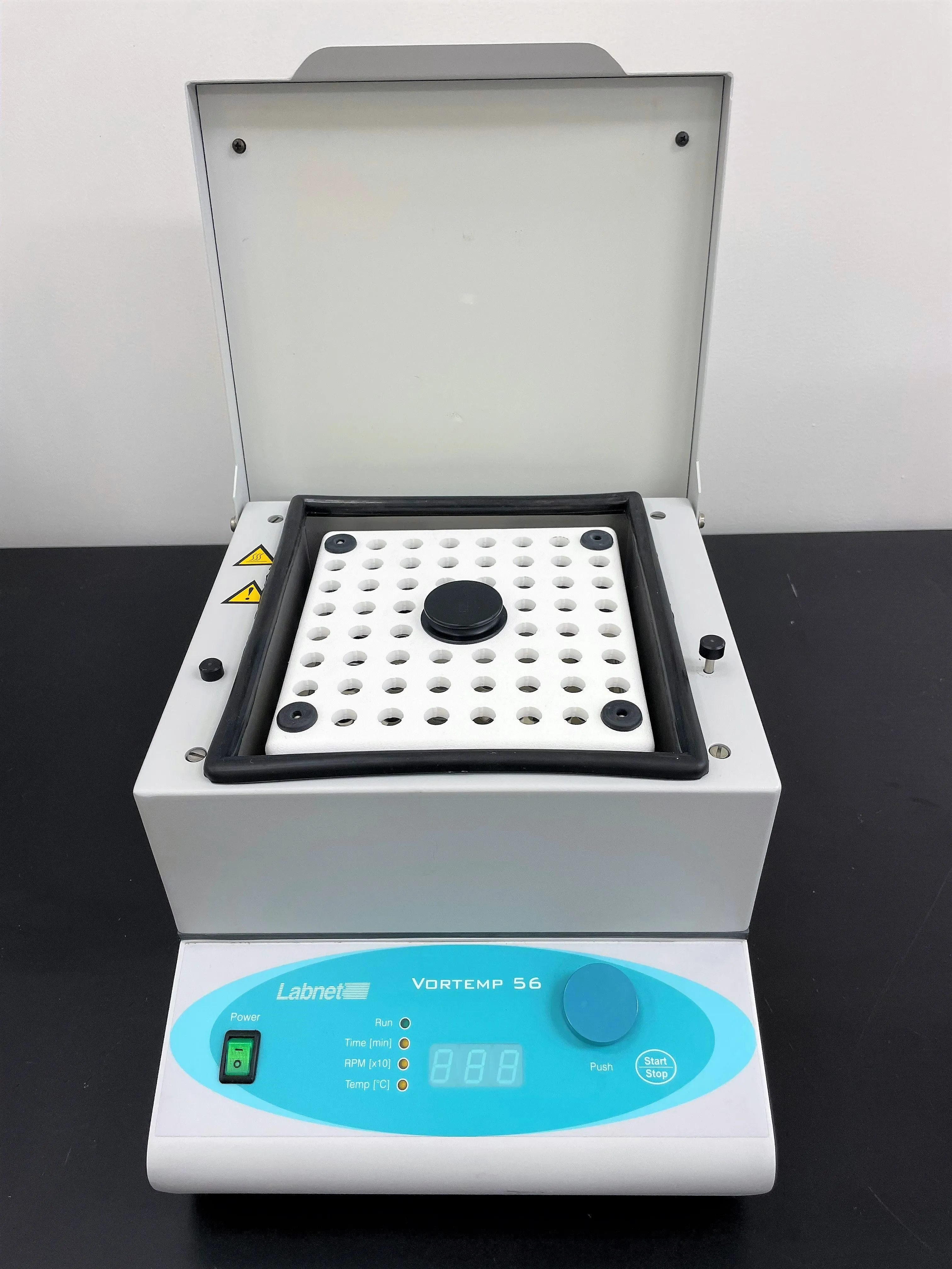 Labnet Vortemp 56 S2056-A Incubator Shaker with Microplate Platform