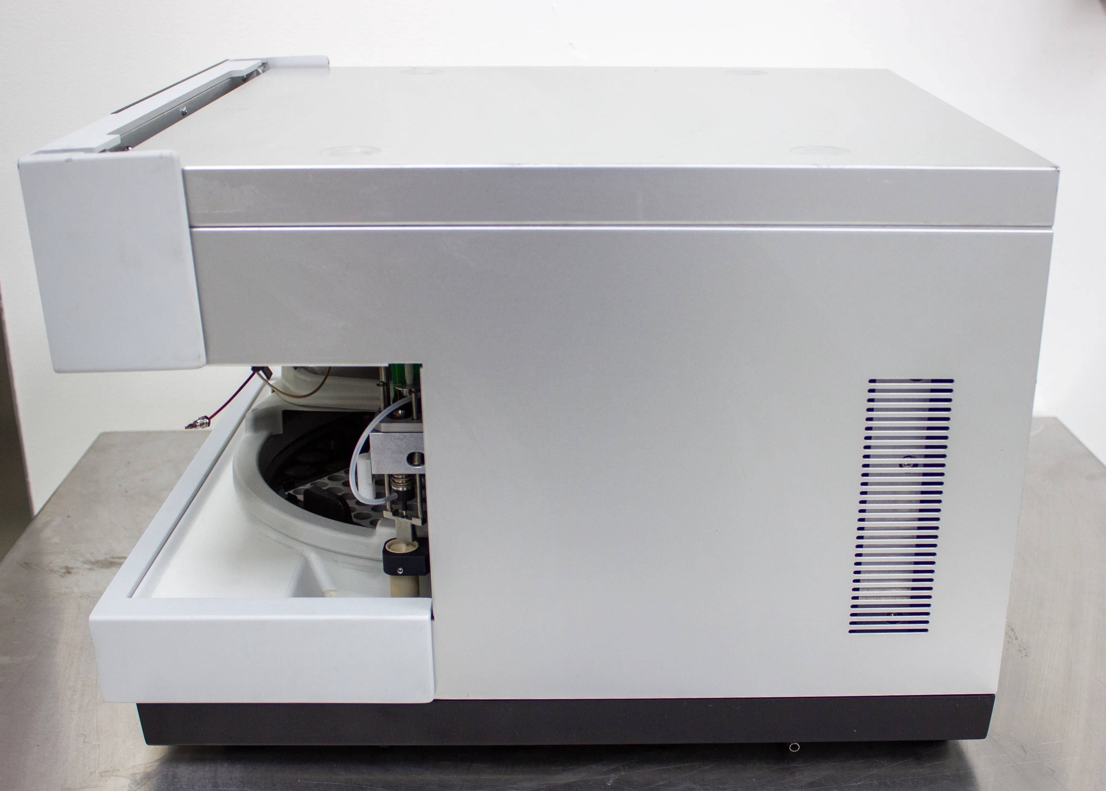 Dionex UltiMate 3000 WPS 3000TPL Nano Cap Autosampler HPLC / FPLC / GC / CE