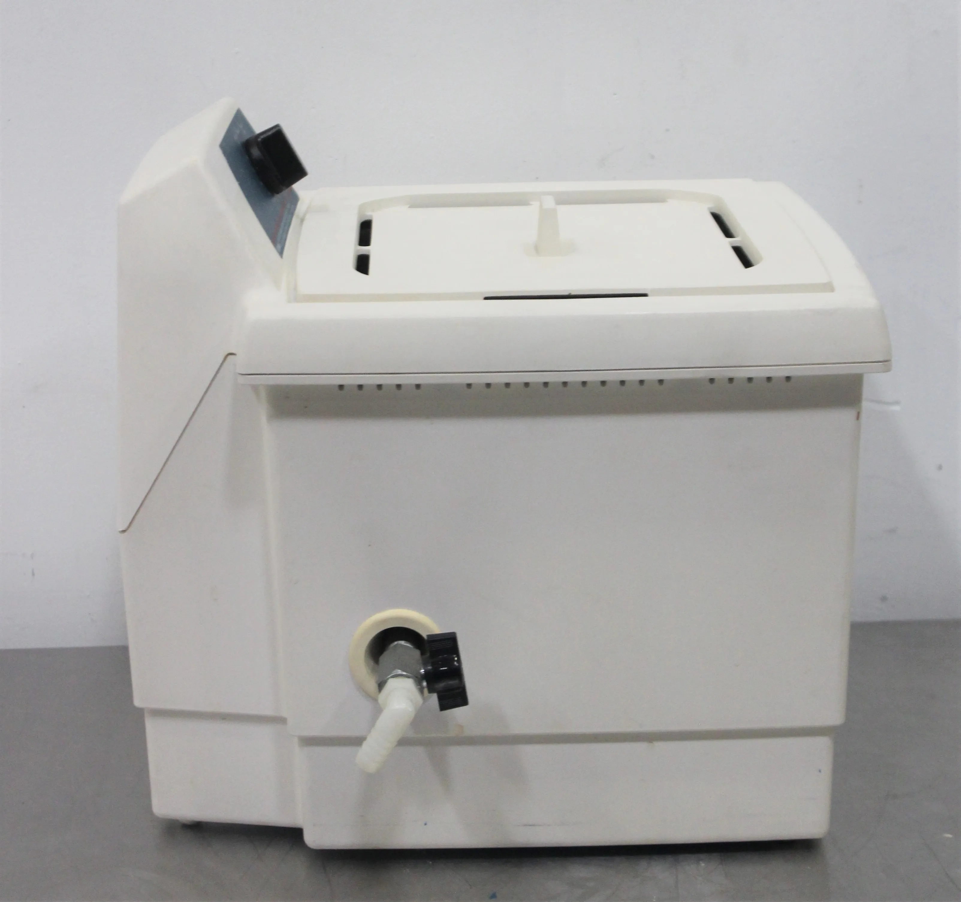 Branson 5510R-MT Sonicating Bath Ultrasonic Cleaner