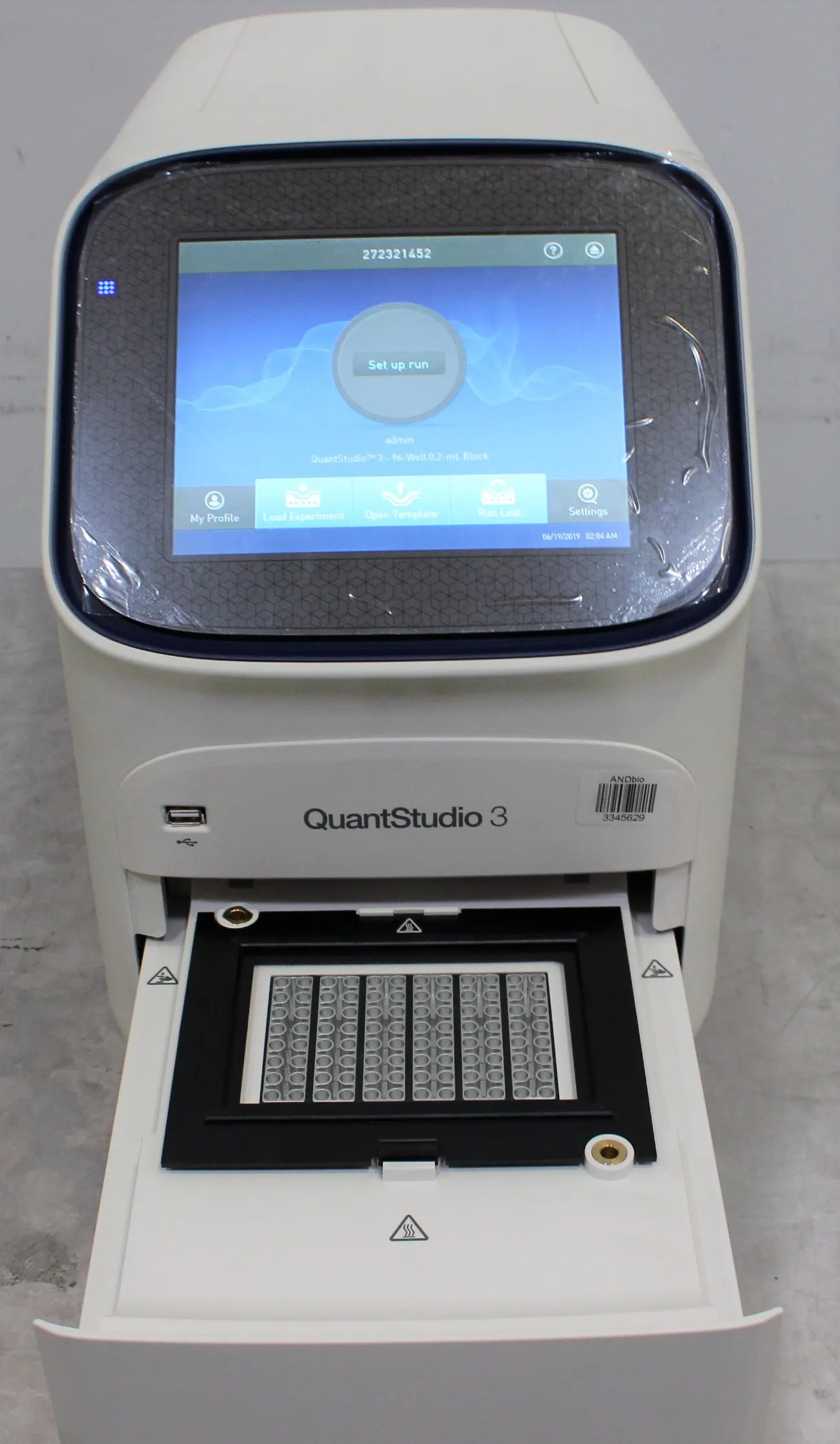 Applied Biosystems QuantStudio 3 Real-Time PCR System A28132 Laboratory Equipment