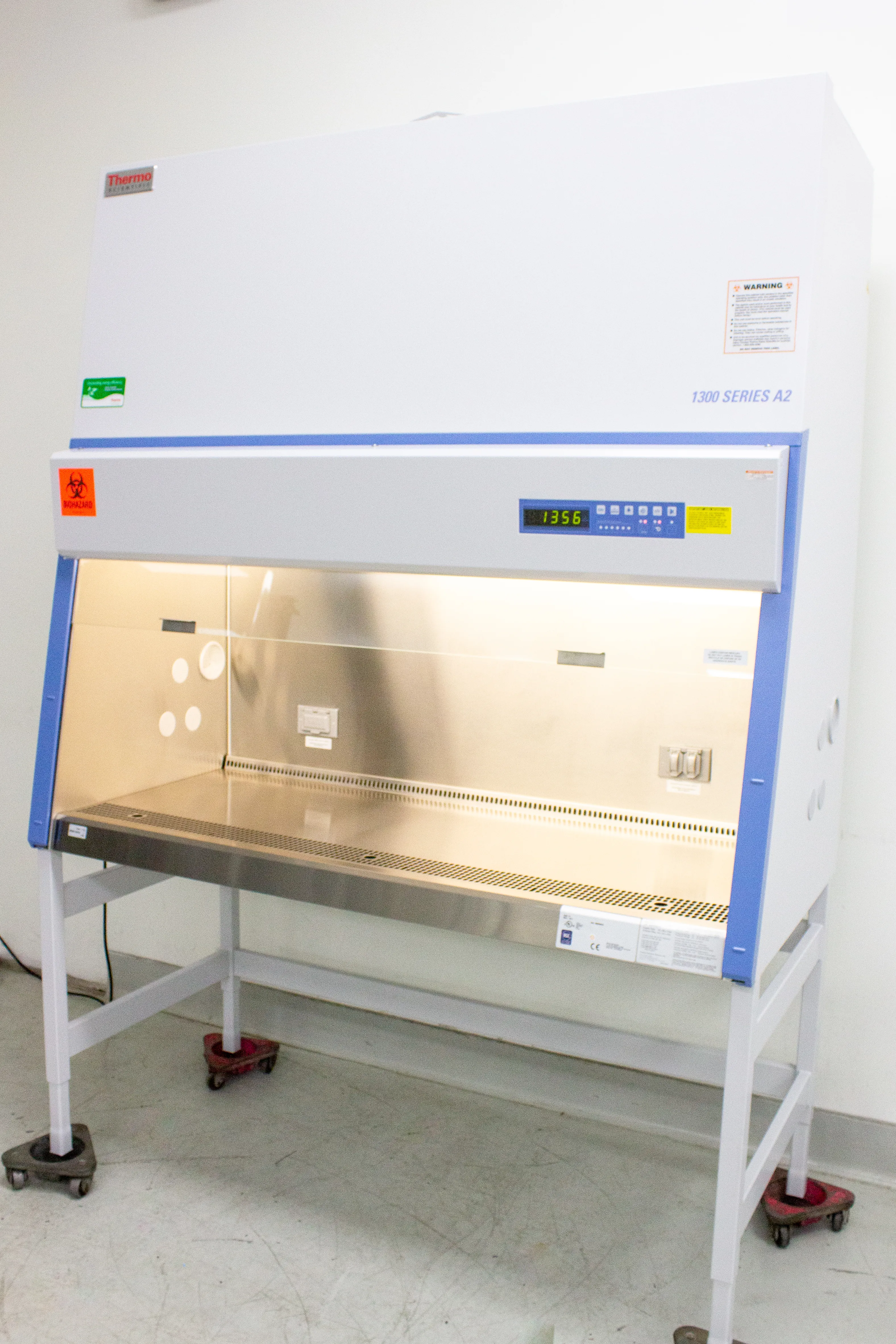 Thermo Scientific 1300 Series Class II, Type A2 Biological Safety Cabinet Model 1371 (Storage)