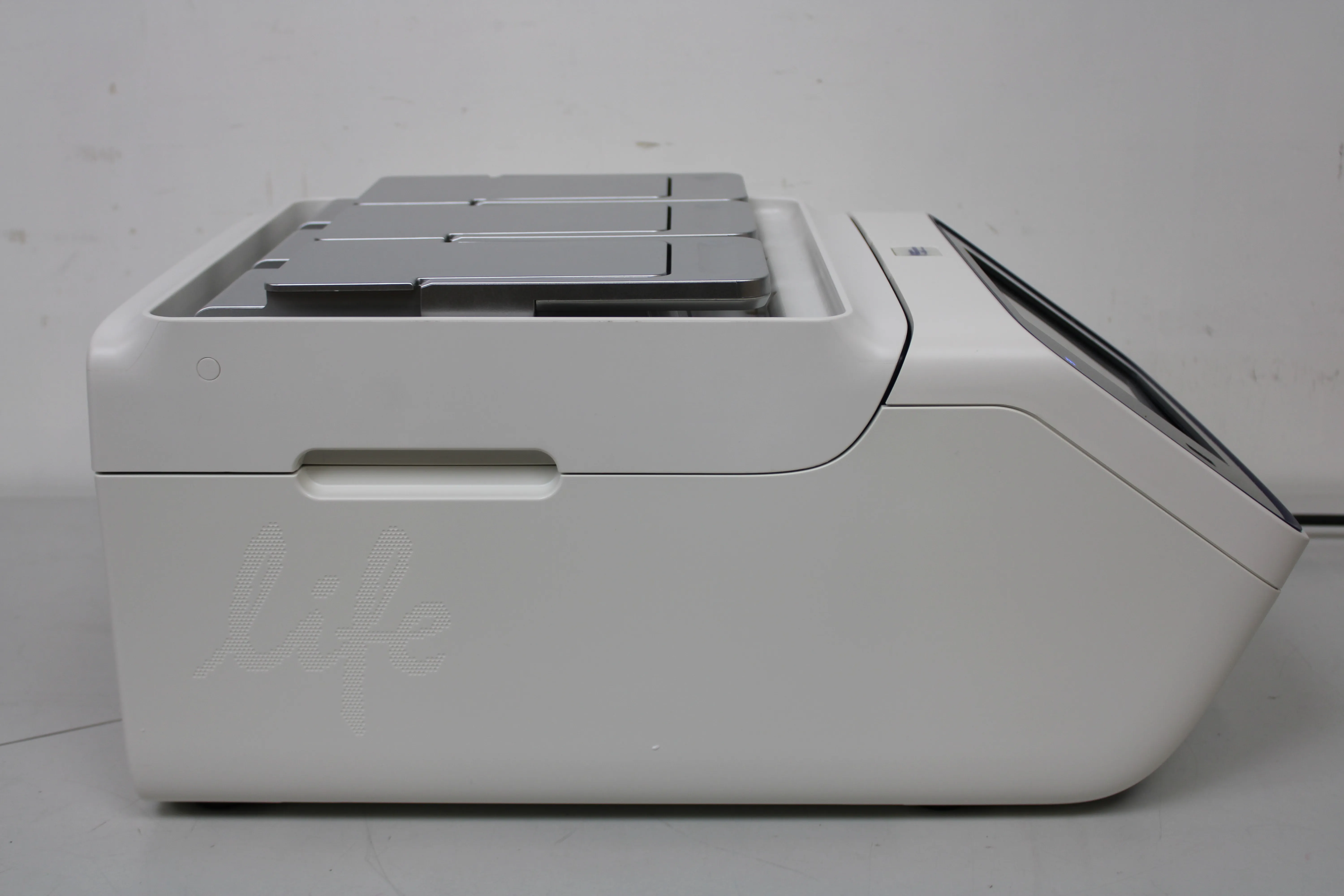 Applied Biosystems ProFlex Base 4483636R Real-Time PCR Thermal Cycler