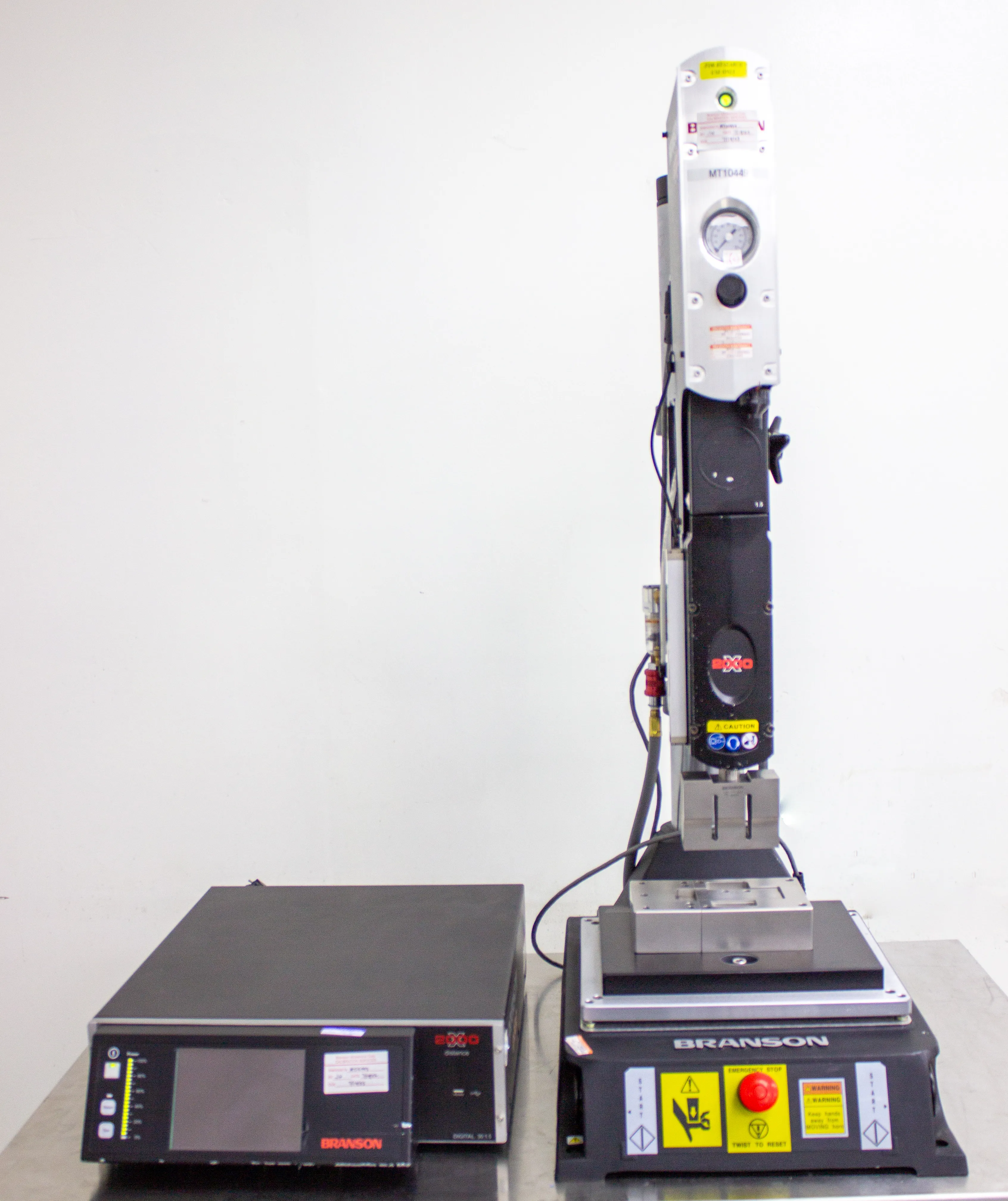 Branson 2000X Series Ultrasonic Assembly Welding System Actuator AED w/ 2000 XDT (Needs Repairs)