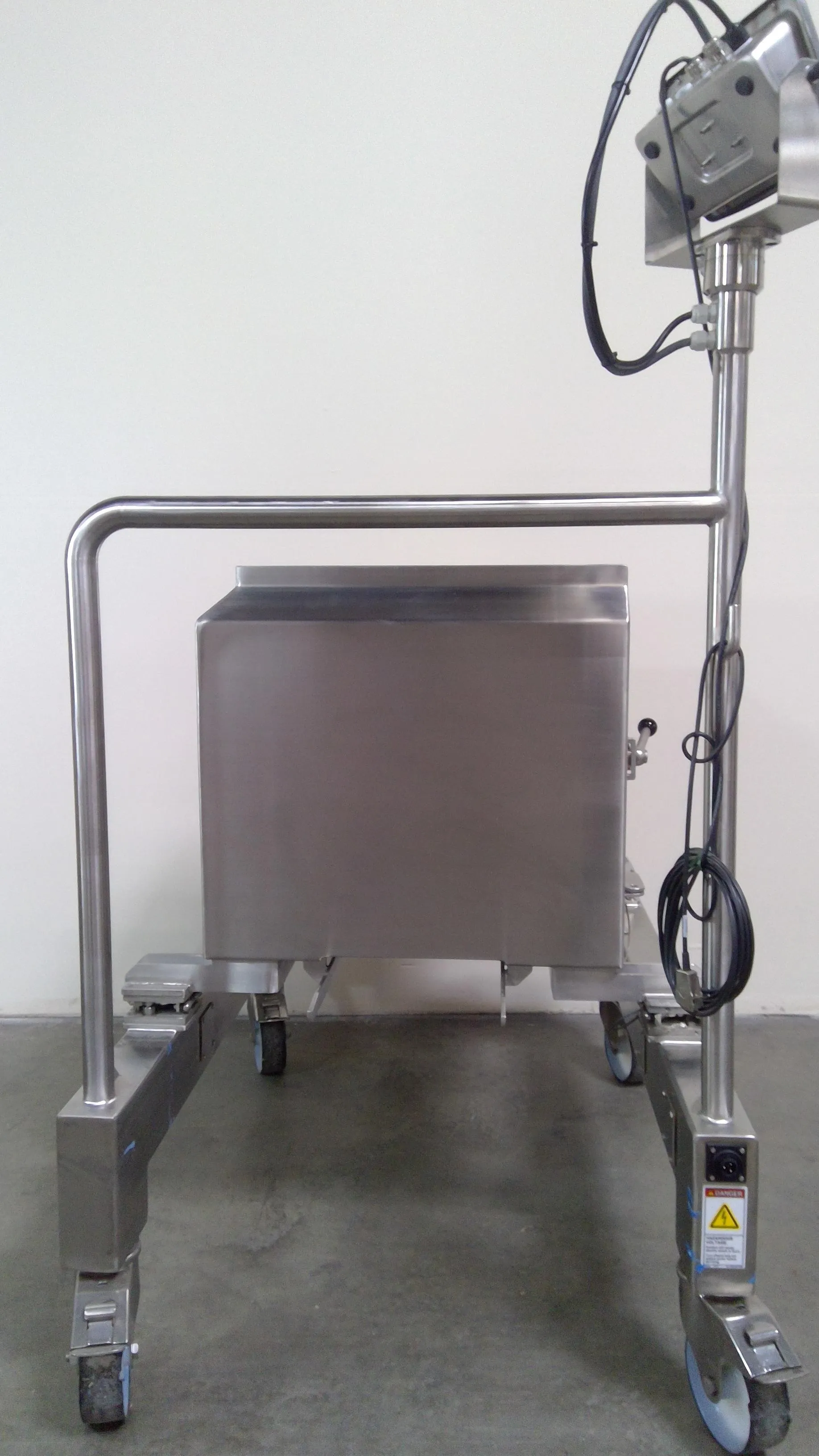 Pall LEV100JCMA-001-B4A Jacketed Mixer/Bag Tank with Load Cell 100L