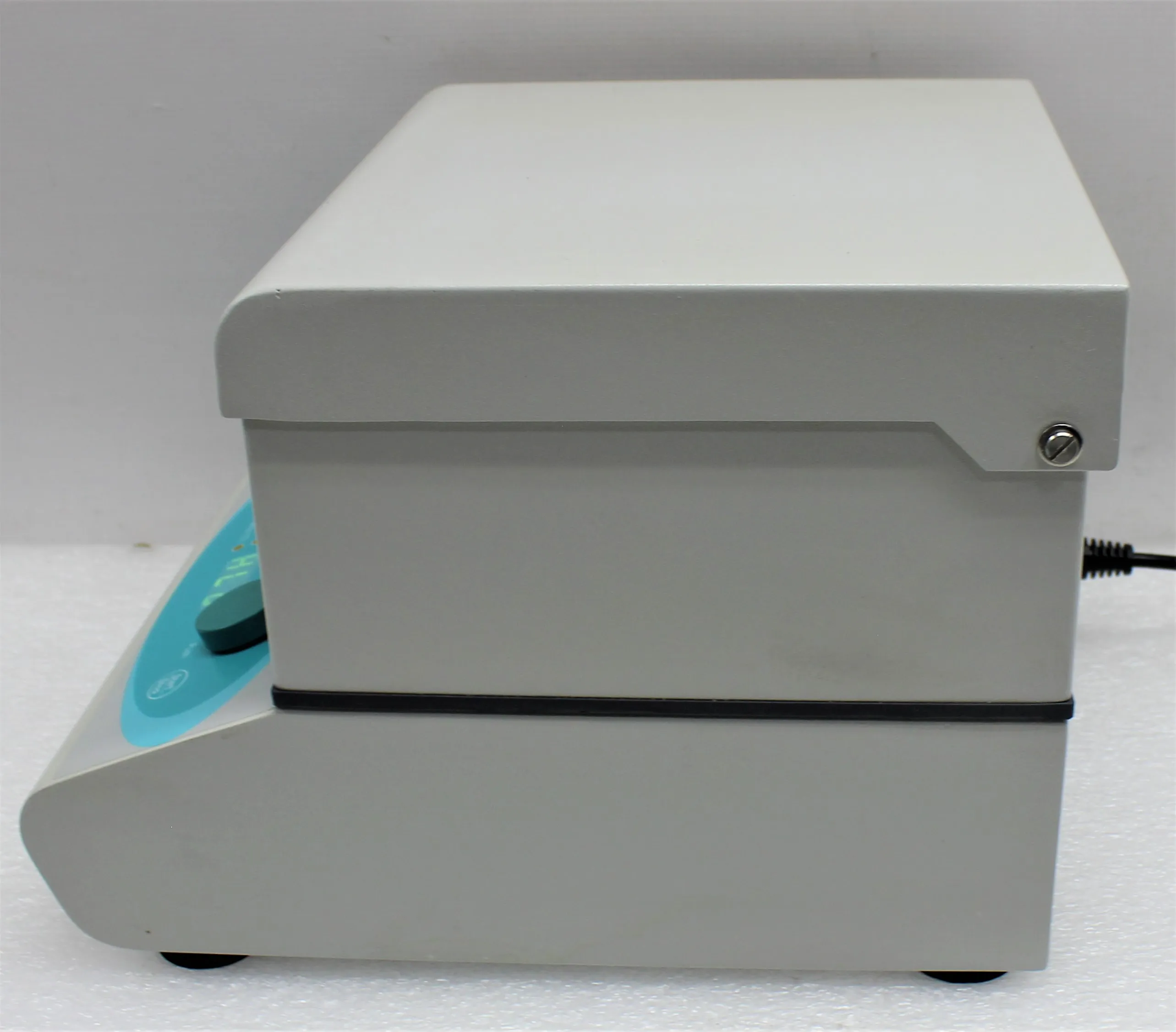 Labnet VorTemp 56 Incubator Shaker