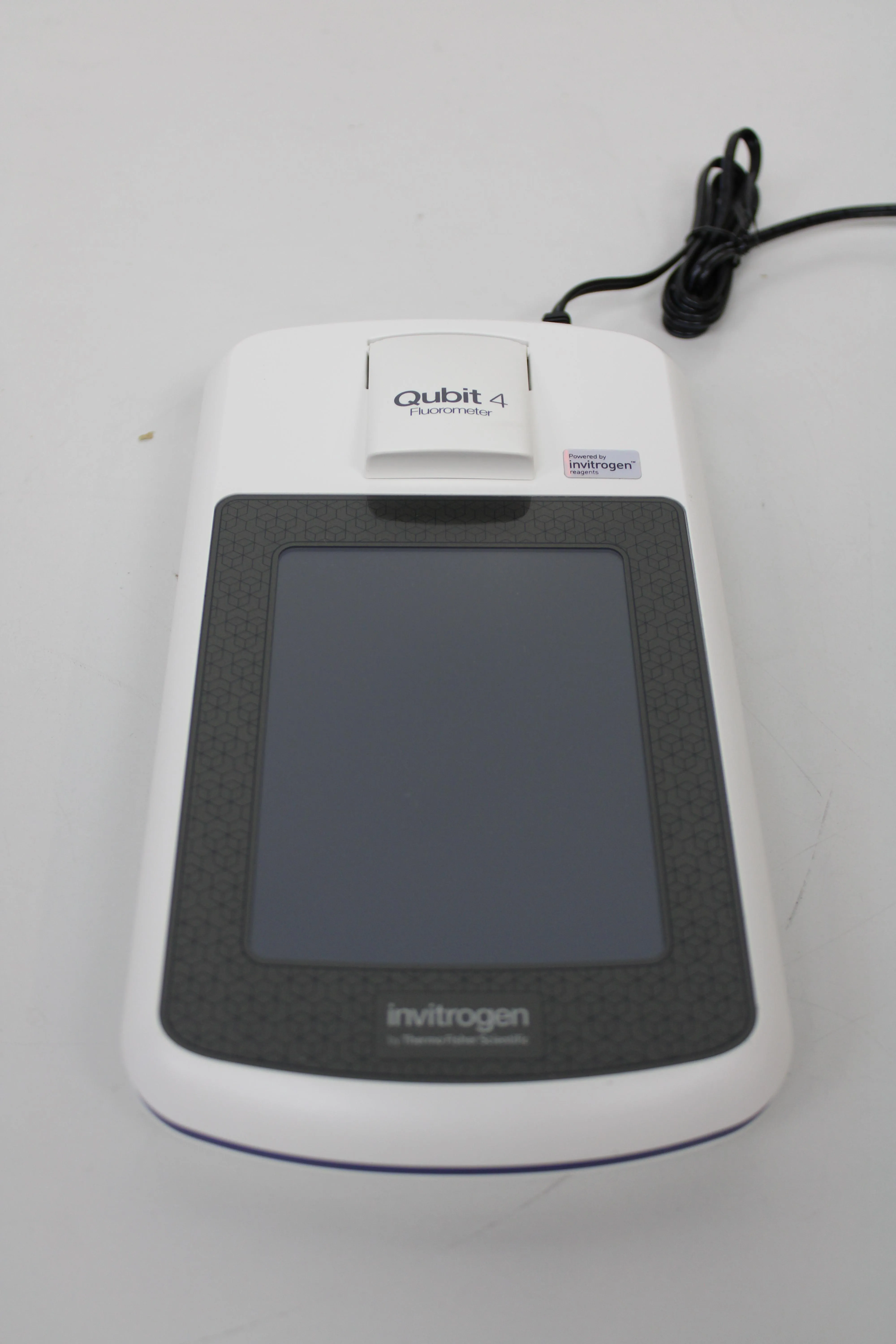 Invitrogen Qubit 4 Fluorometer DNA Synthesizer