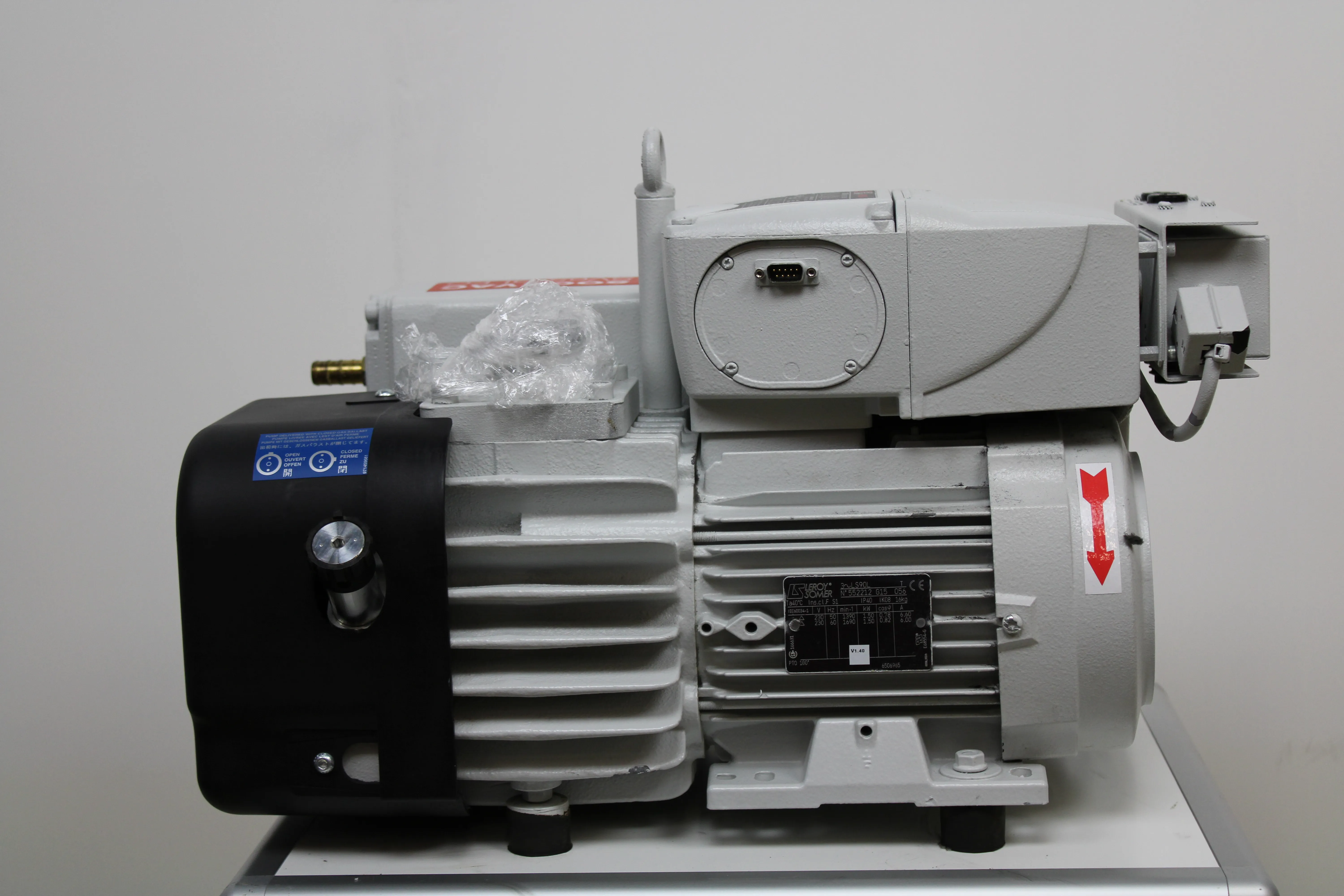 Leybold SOGEVAC SV65BIFC 960465V013001 Vacuum Pump 230V 50/60Hz