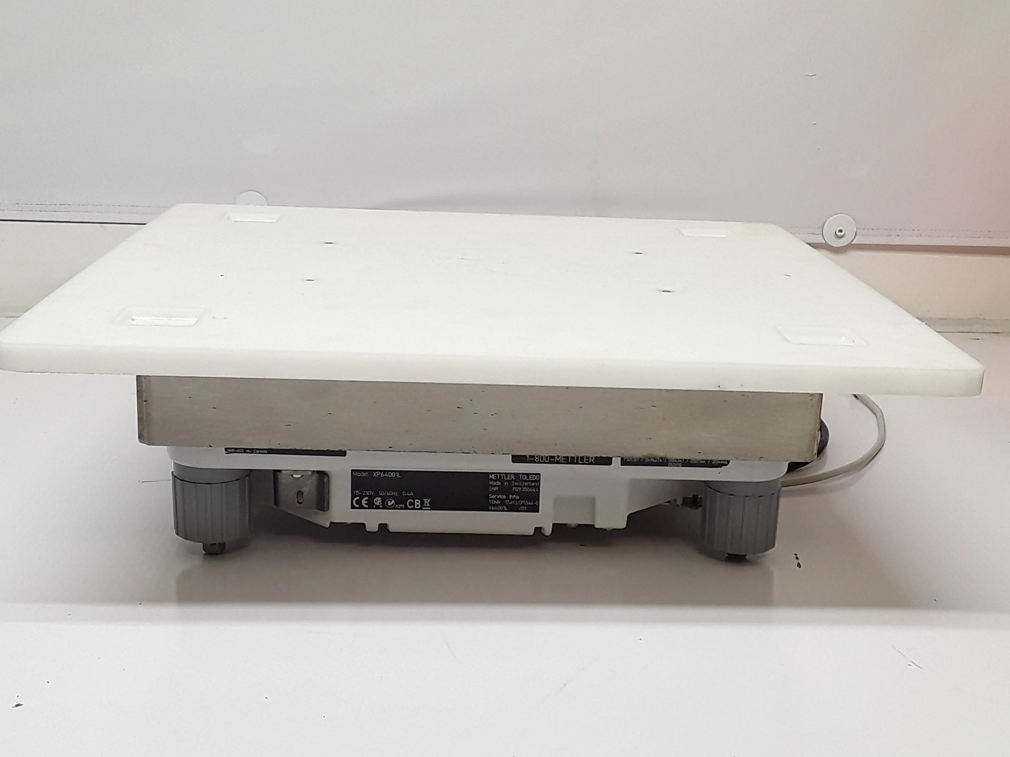 Mettler Toledo XP64001L Toploading Balance 64100g x 0.1g Used Laboratory Scale