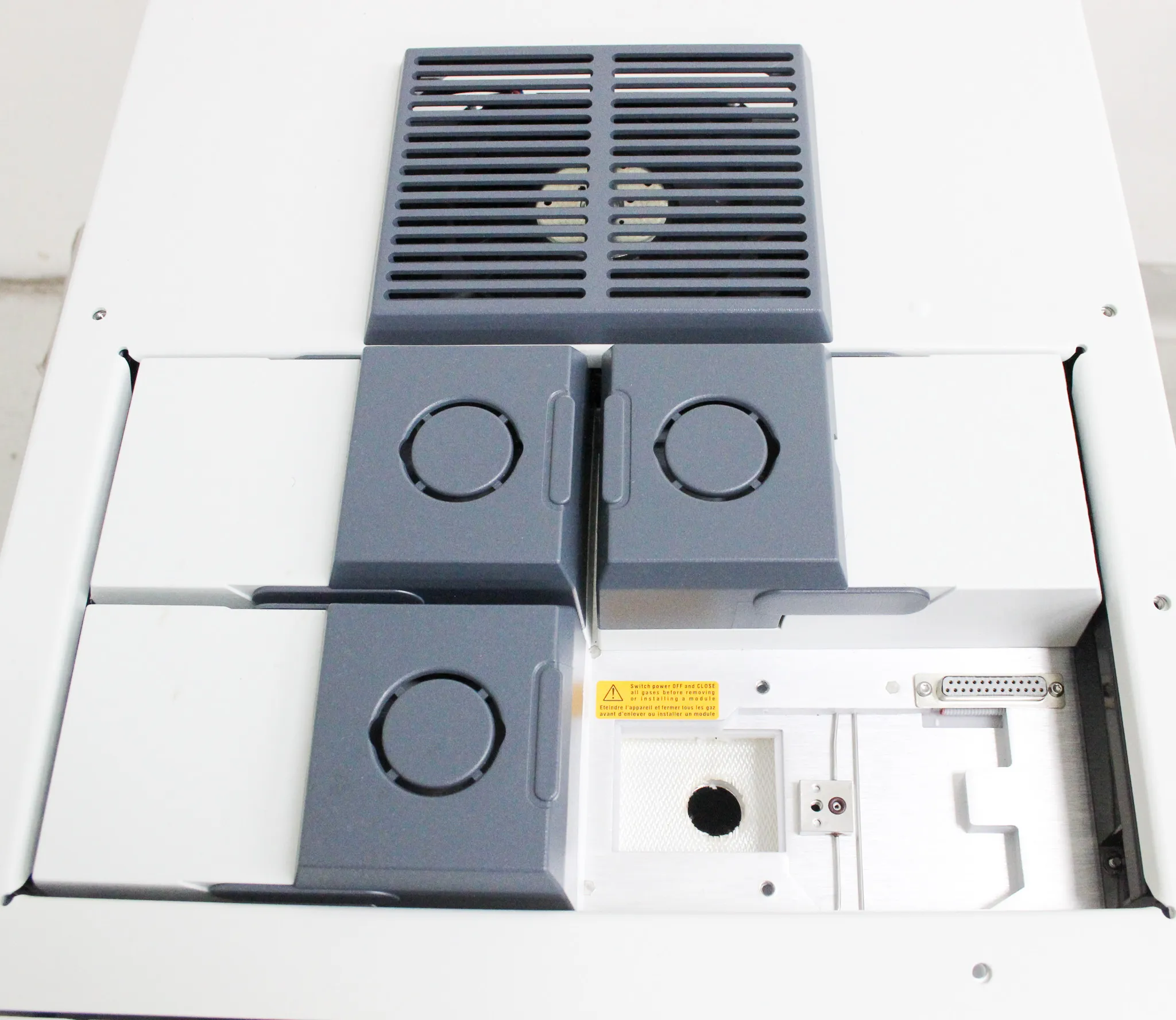 Thermo Scientific Trace 1310 Gas Chromatograph (AS/IS for parts)