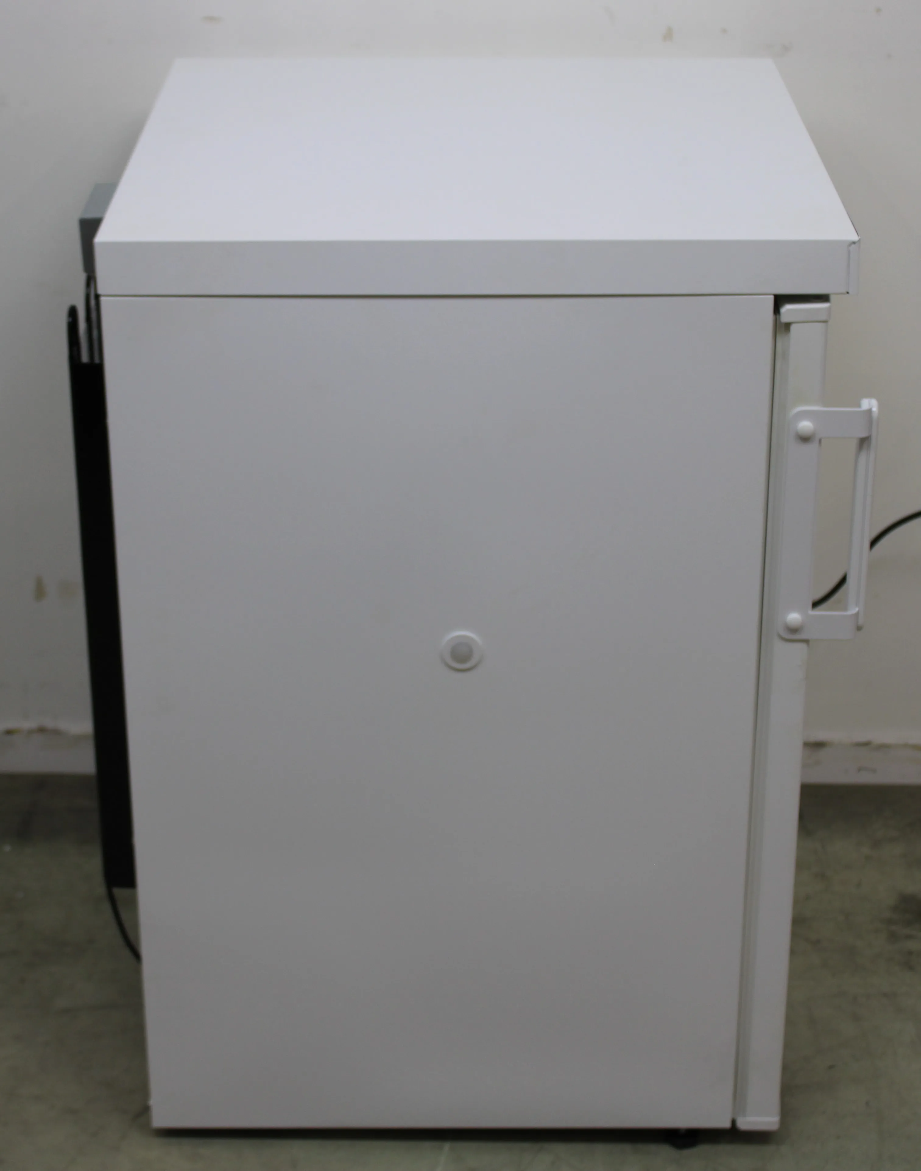 Thermo Scientific 151R-AEC-TSC +5C Refrigerator