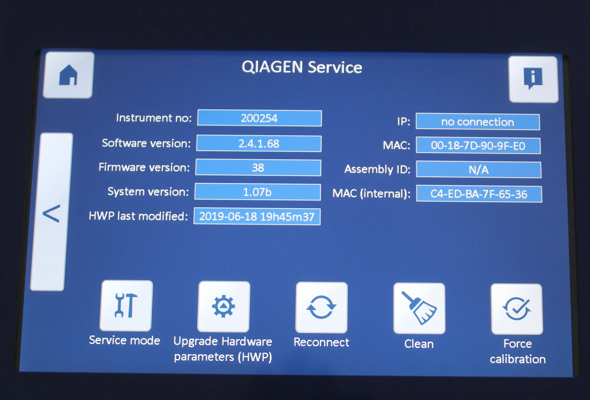 Qiagen QIAxpert High-Speed Microfluidic UV/VIS Spectrophotometer DNA Purification System, Used, 120V