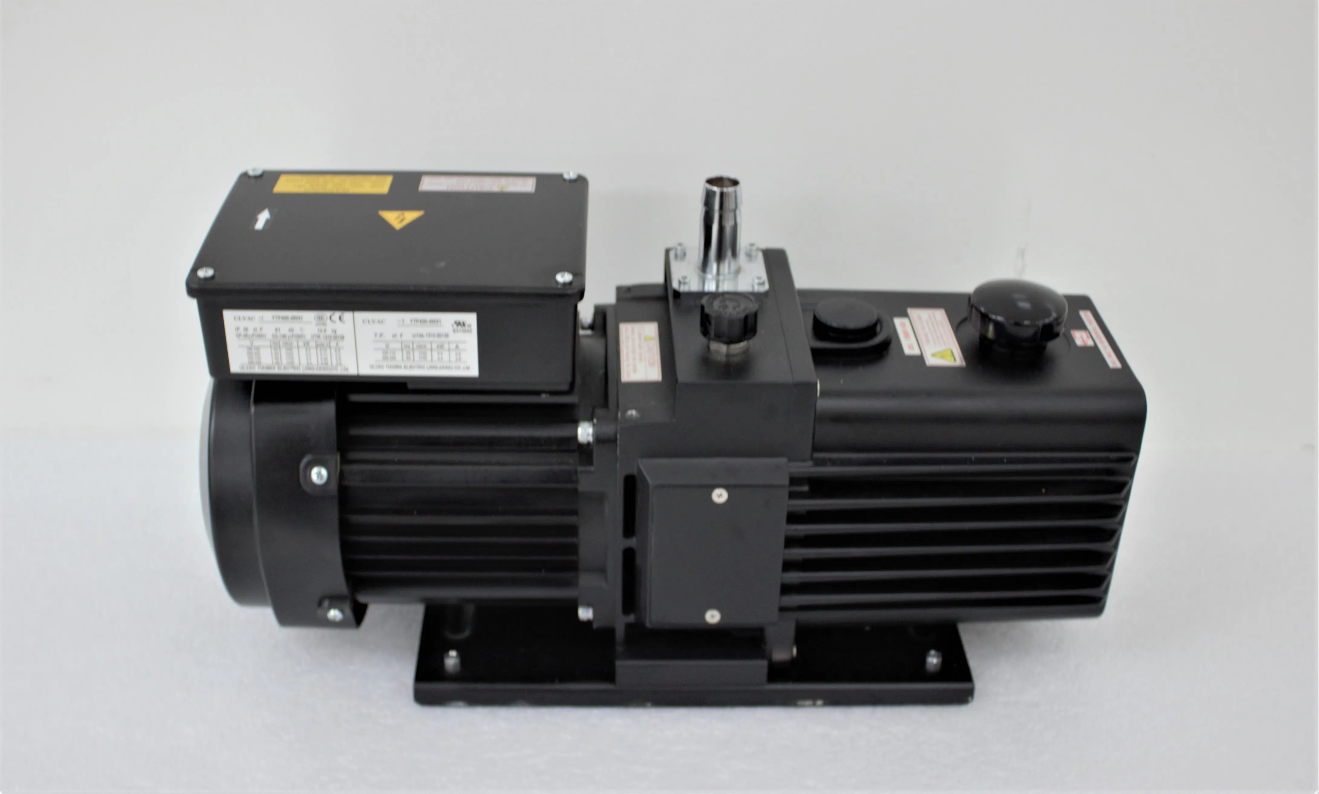 Used Ulvac GLD-137CC Vacuum Pump 50/60Hz 120V/220V 30-Day Warranty