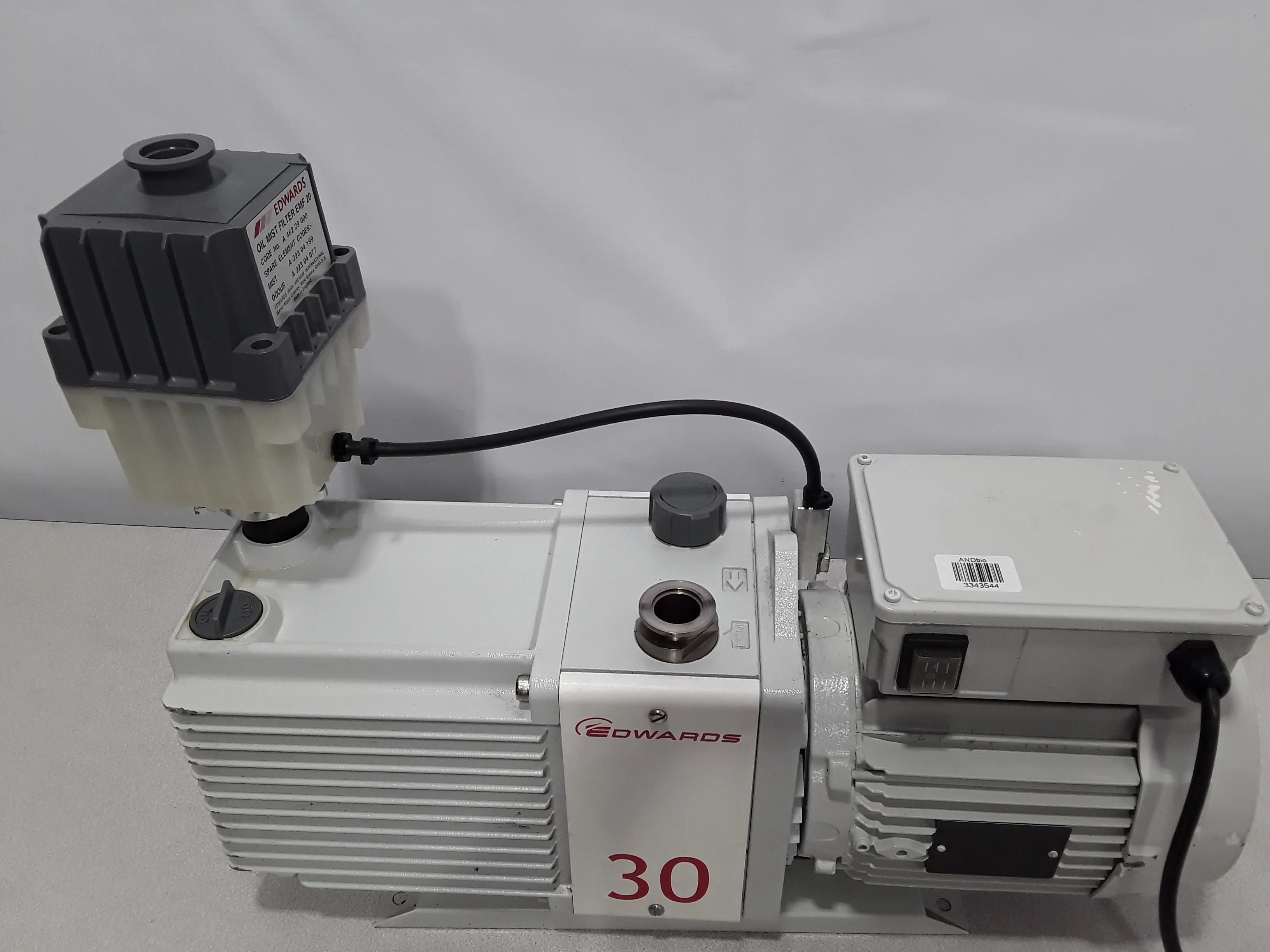 Edwards E2M30 Vacuum Pump