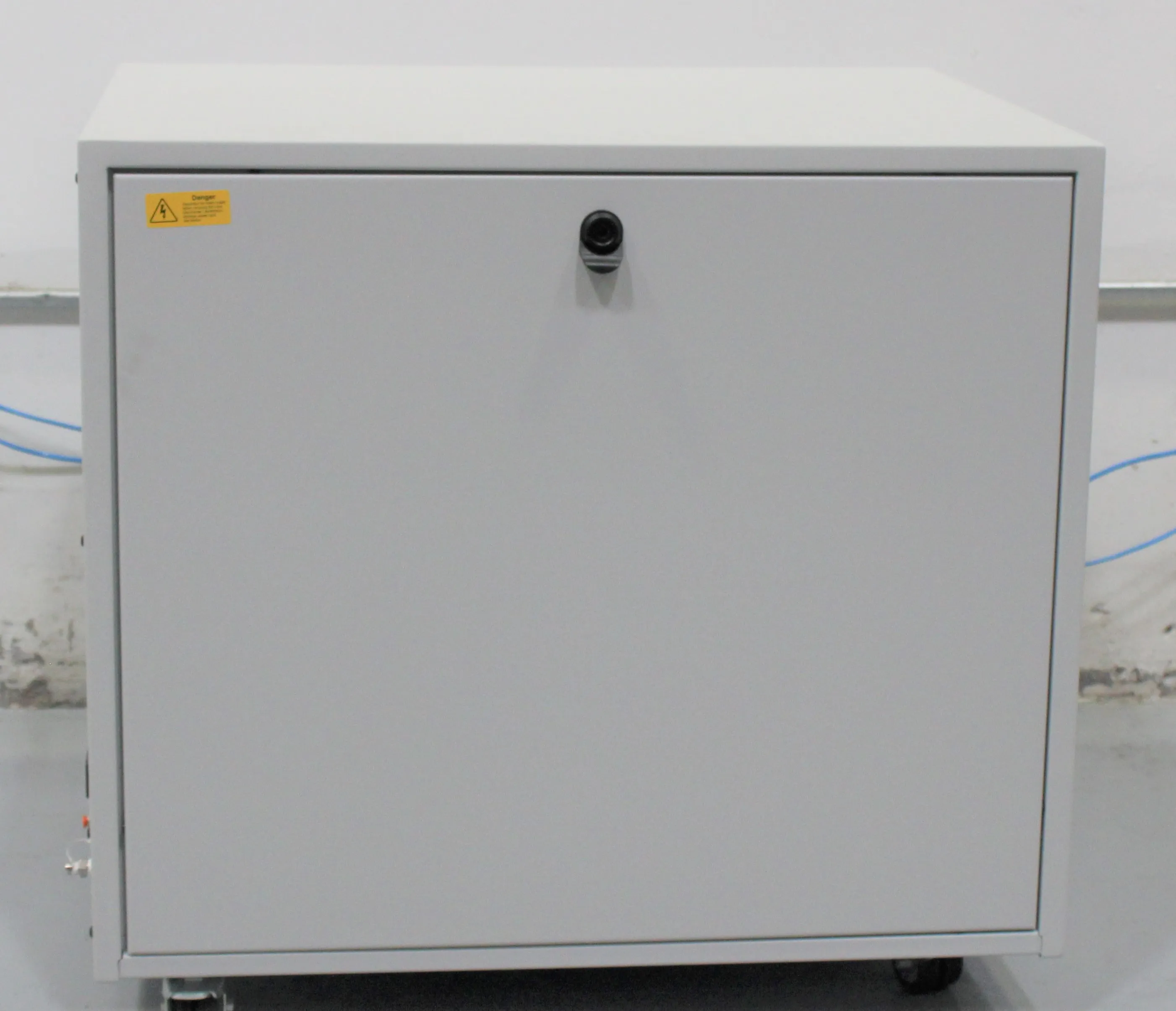 Peak Scientific Genius NM32LA Gas Generator Used Laboratory Equipment