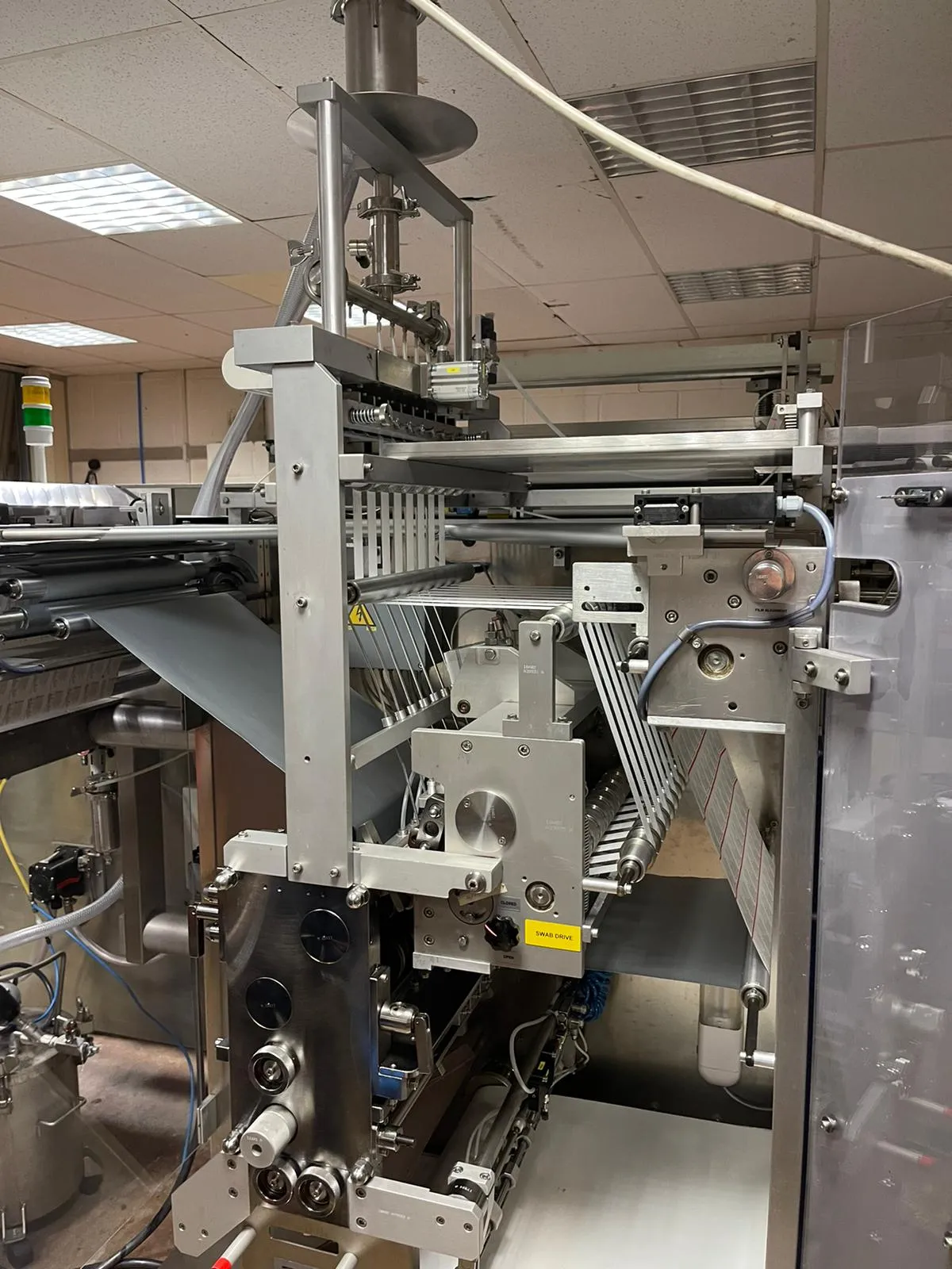 Universal Gamma M8L Swab Pharmaceutical Tablet Packaging Machine 50Hz UK