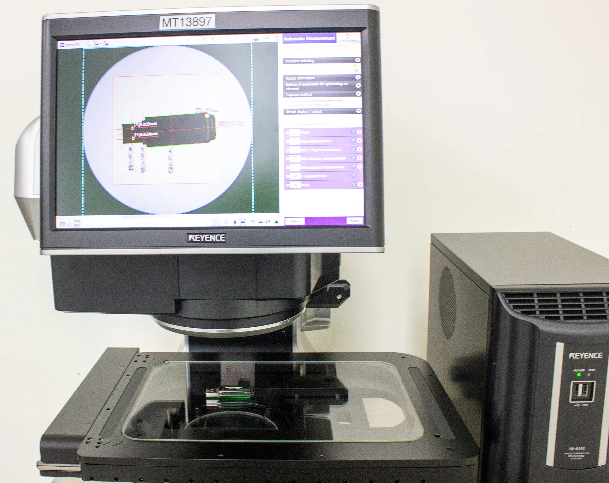 Keyence IM-8000 Series Image Dimension Measurement System IM-8030T